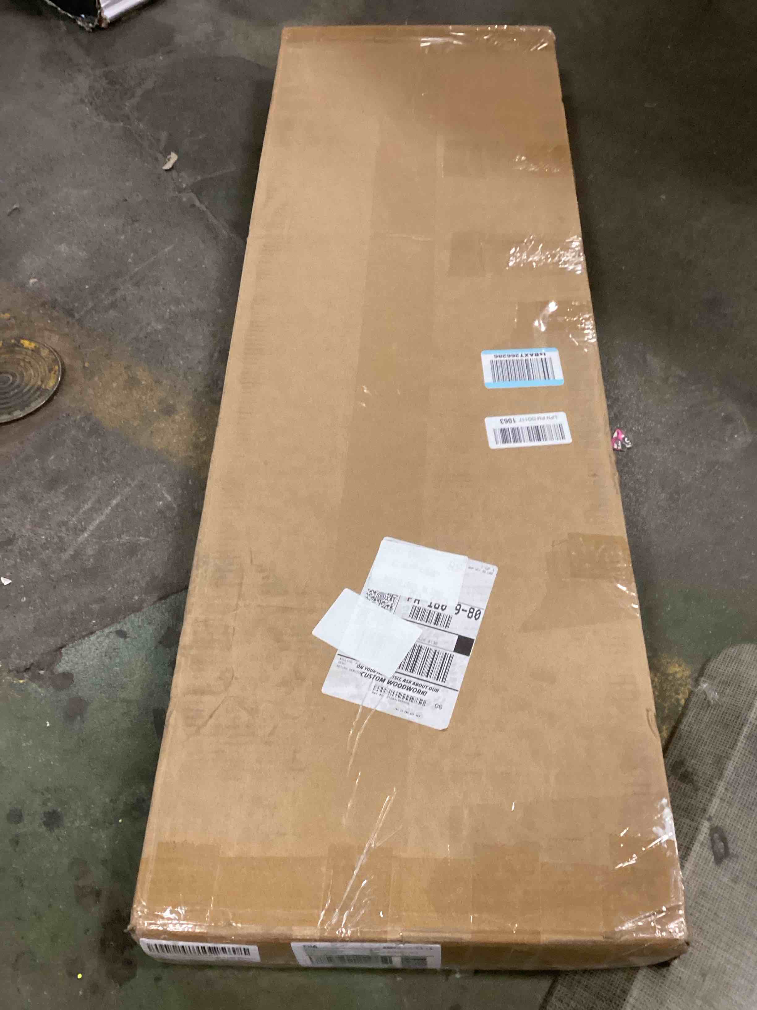 https://s3.amazonaws.com/lotting-images-prod/bidfta/PNK2213110_1741956275318.jpeg