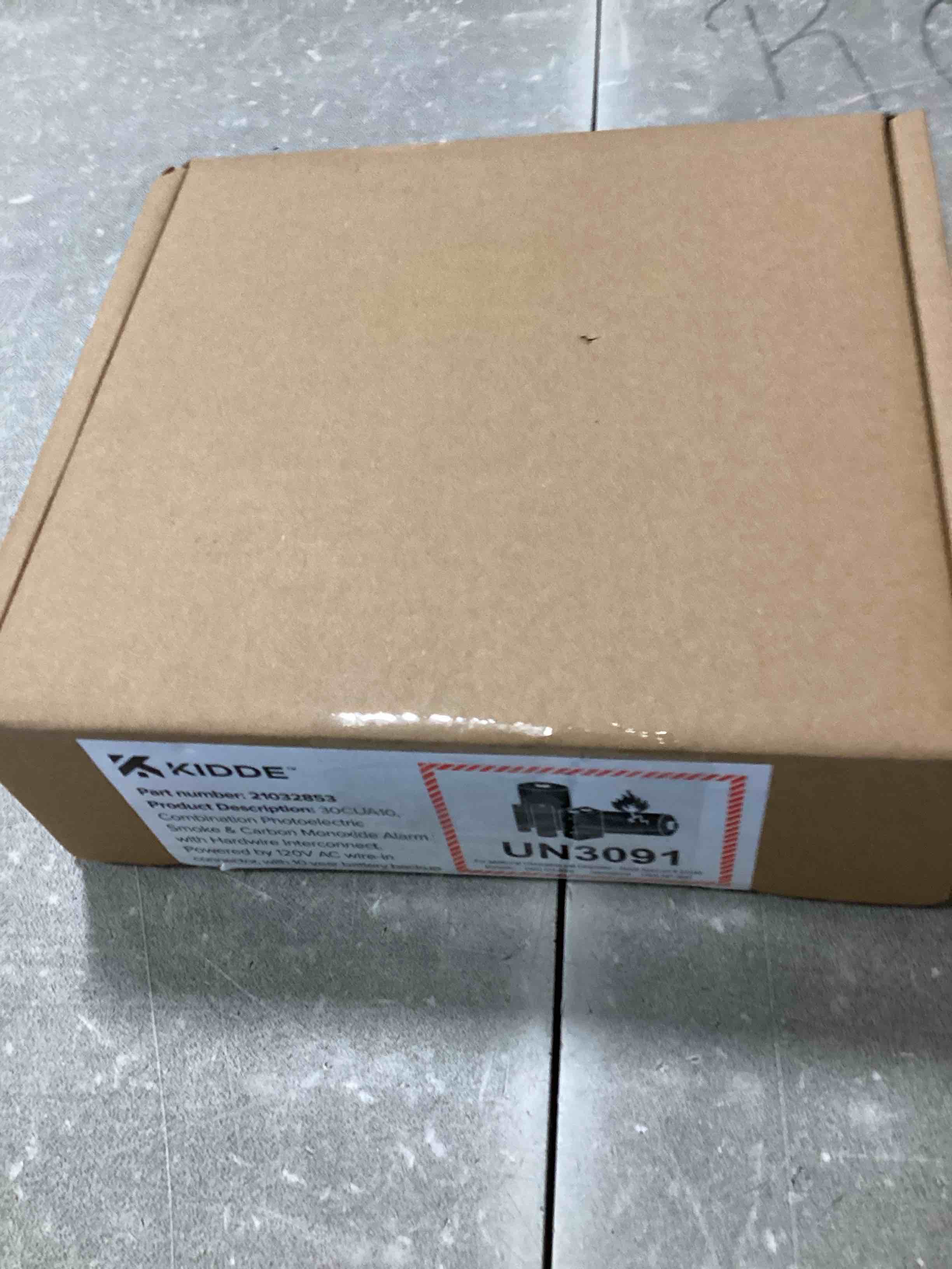 https://s3.amazonaws.com/lotting-images-prod/bidfta/PNK2213479_1742302604755.jpeg