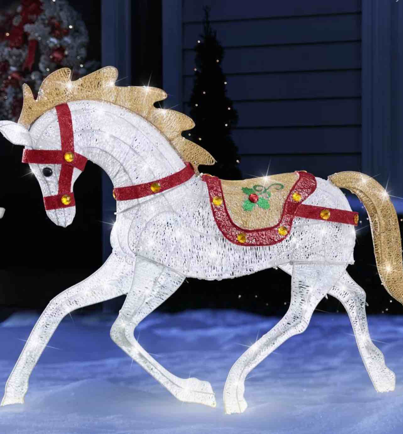 the twinkling lawn sculptures