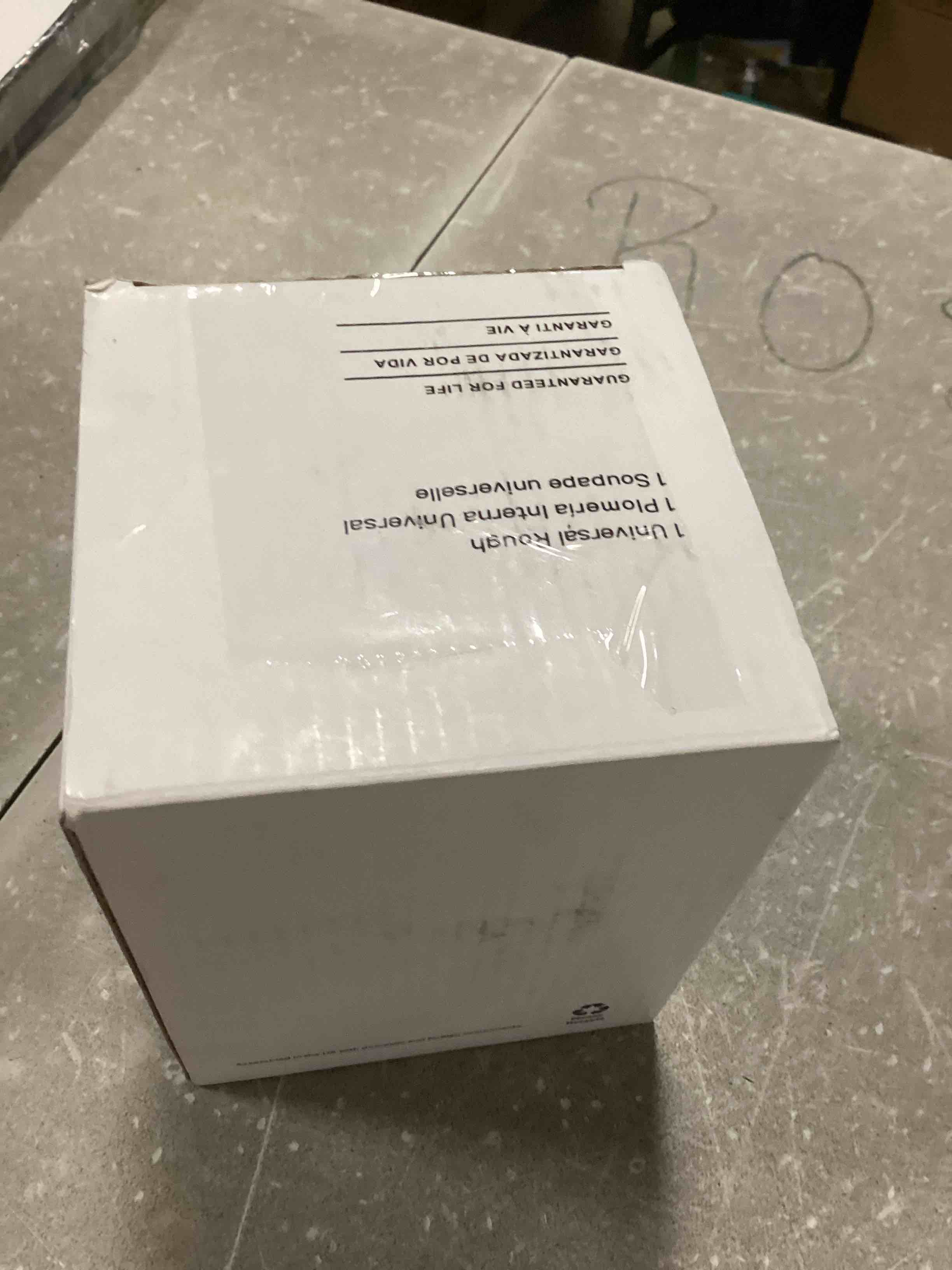 https://s3.amazonaws.com/lotting-images-prod/bidfta/PNK2214693_1742995594335.jpeg