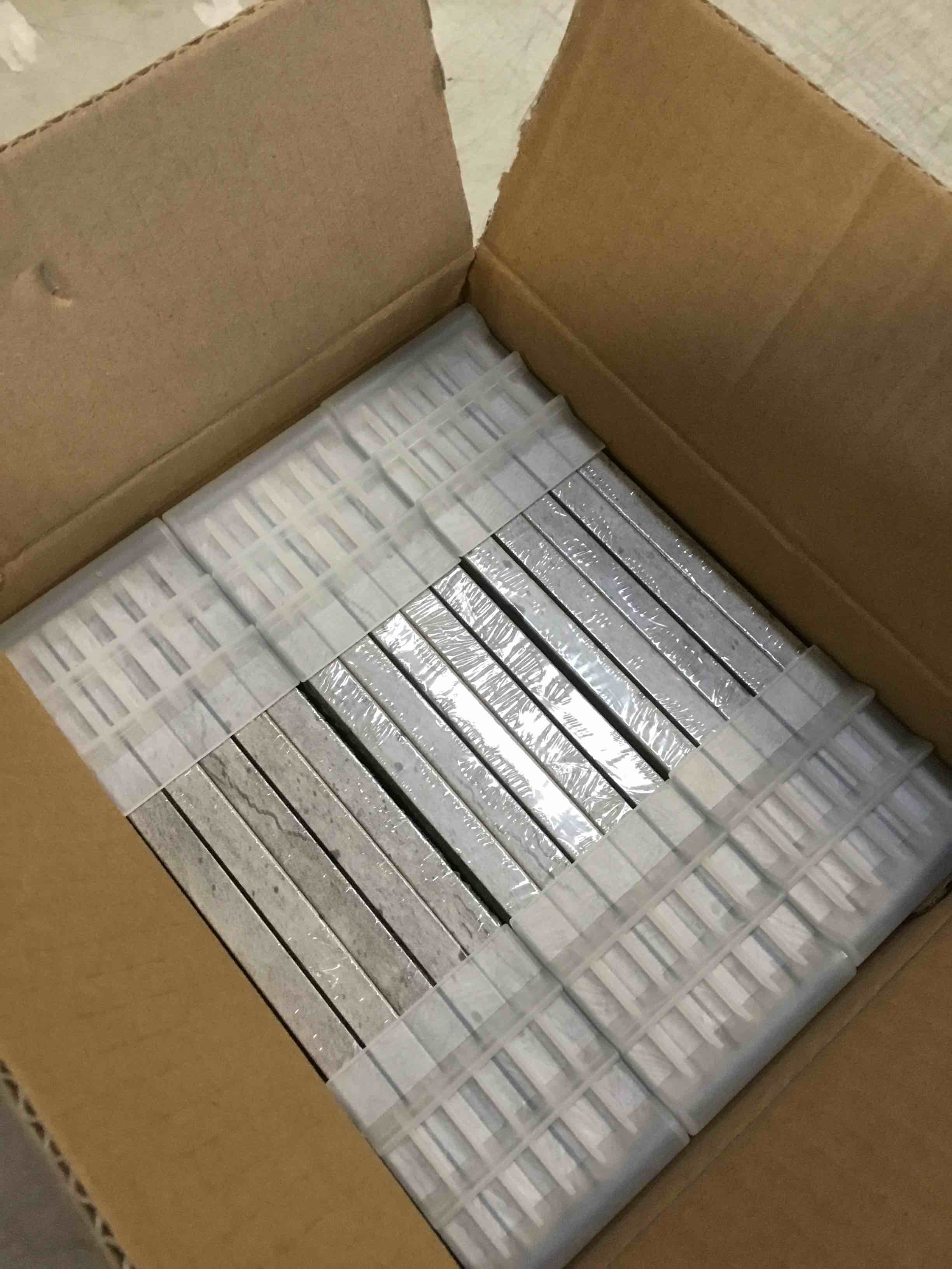 https://s3.amazonaws.com/lotting-images-prod/bidfta/PNK2215496_1740748642328.jpeg