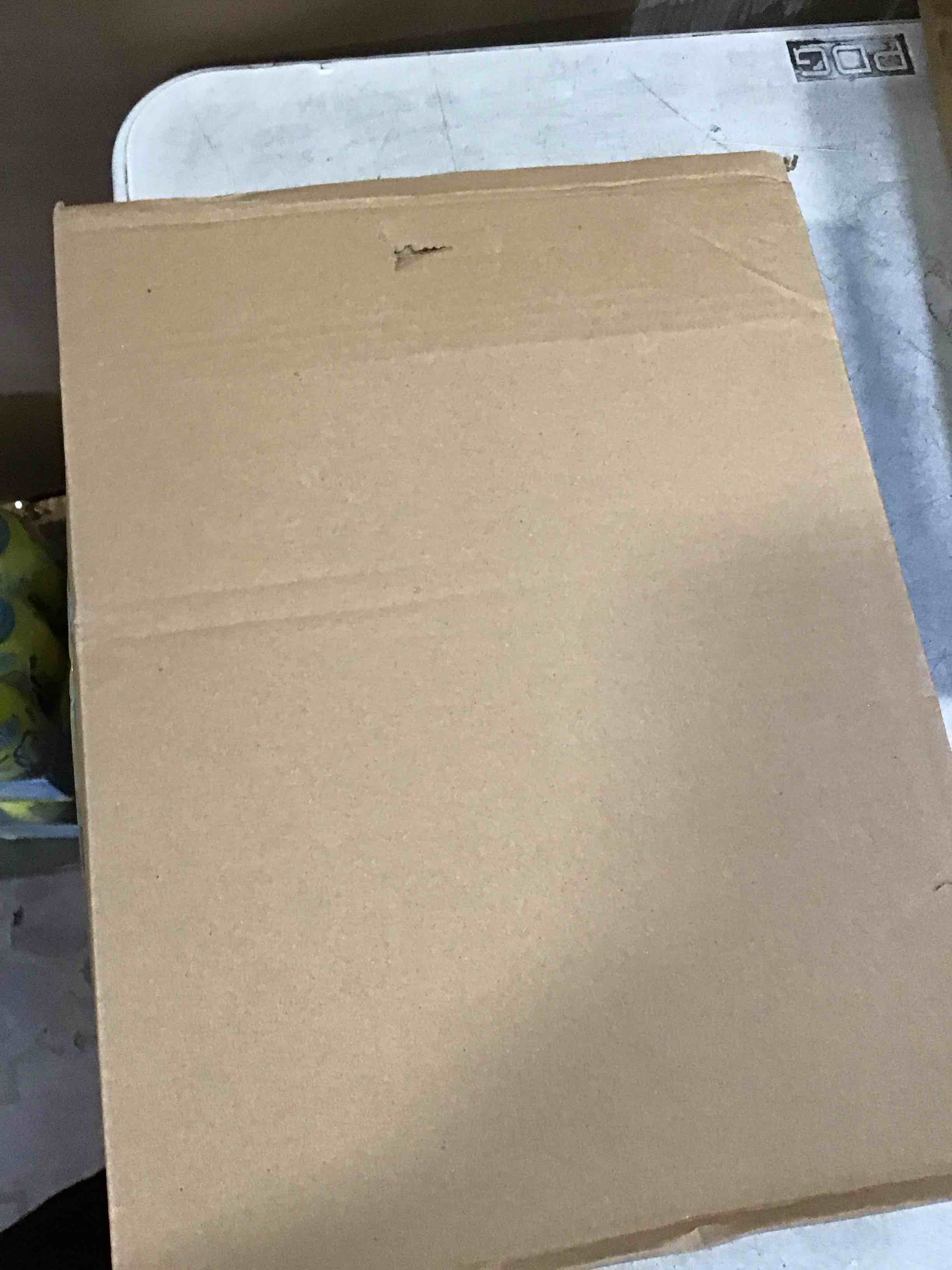 https://s3.amazonaws.com/lotting-images-prod/bidfta/PNK2215897_1741096064397.jpeg