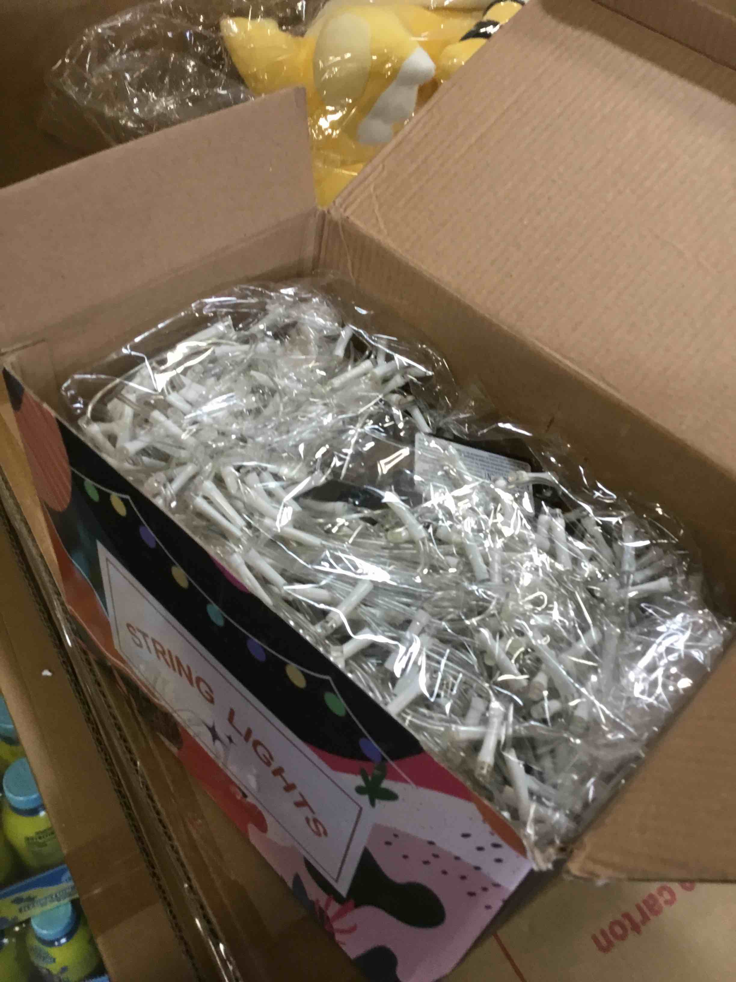 https://s3.amazonaws.com/lotting-images-prod/bidfta/PNK2216099_1741186056767.jpeg