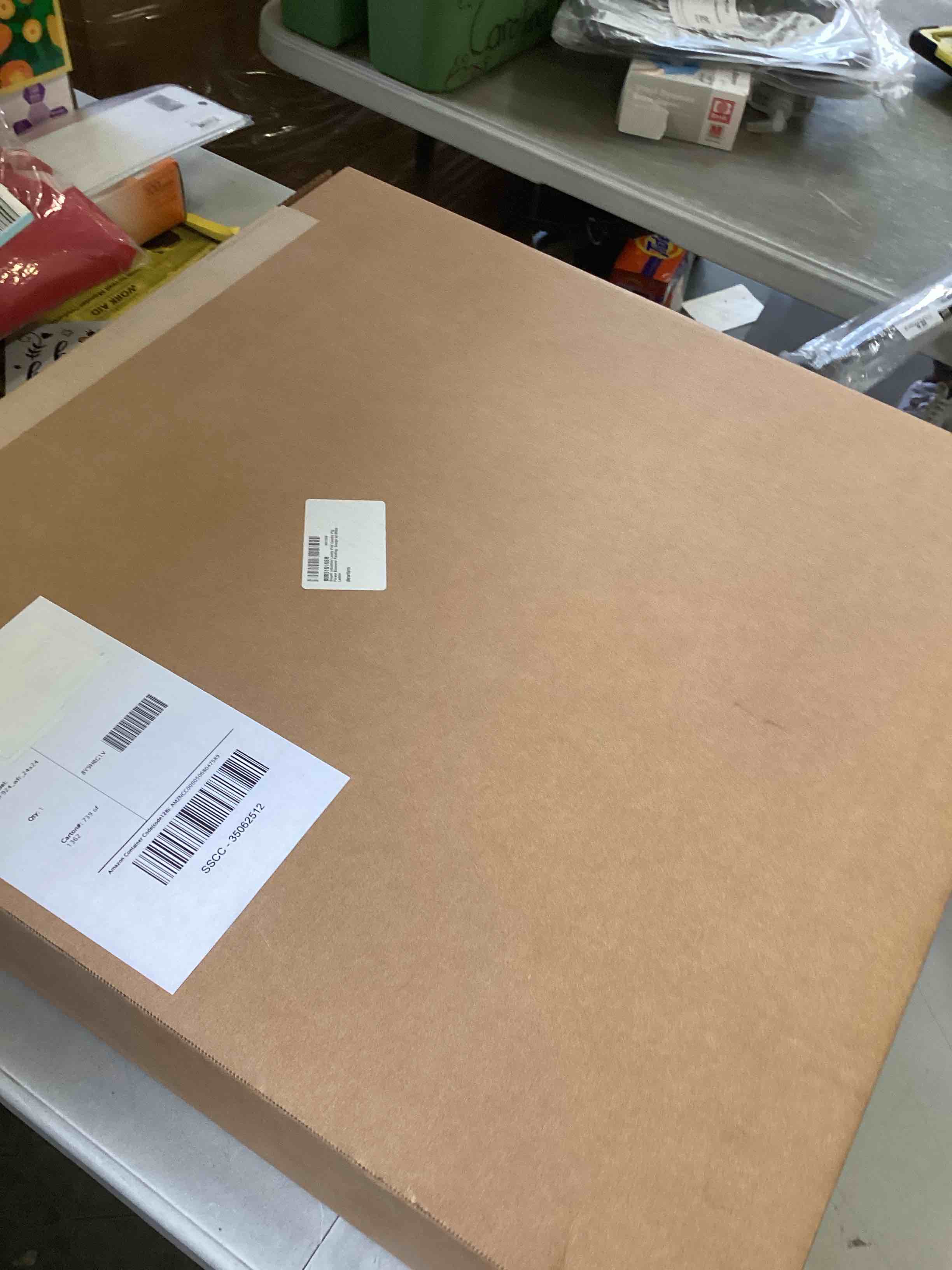https://s3.amazonaws.com/lotting-images-prod/bidfta/PNK2218367_1741289459344.jpeg