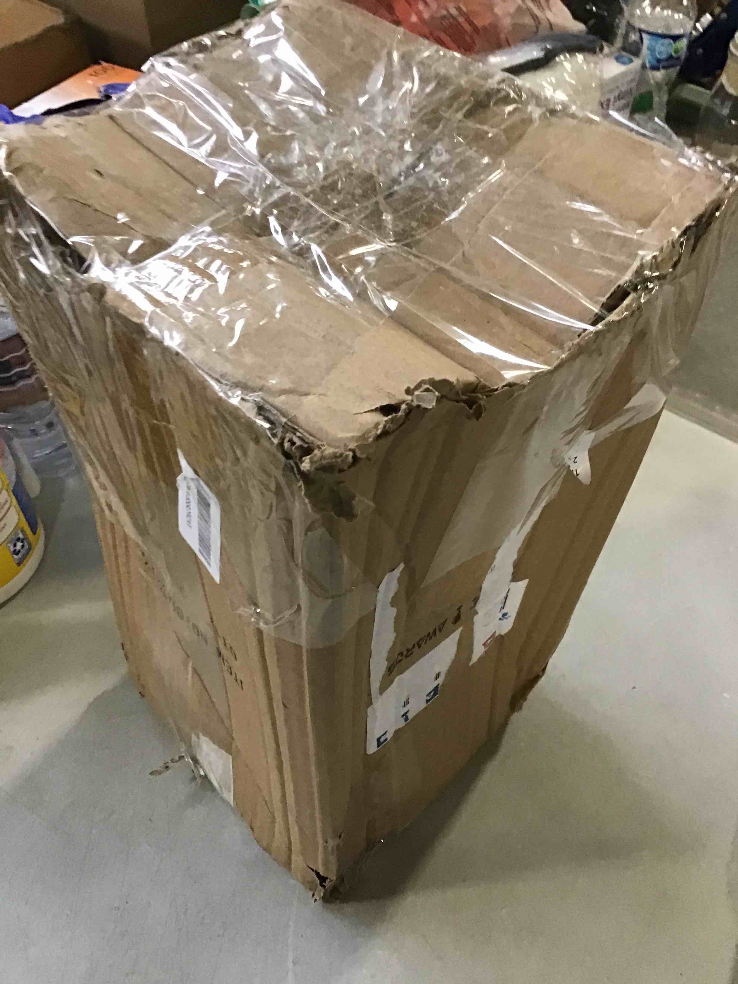 https://s3.amazonaws.com/lotting-images-prod/bidfta/PNK2219089_1742478017903.jpeg
