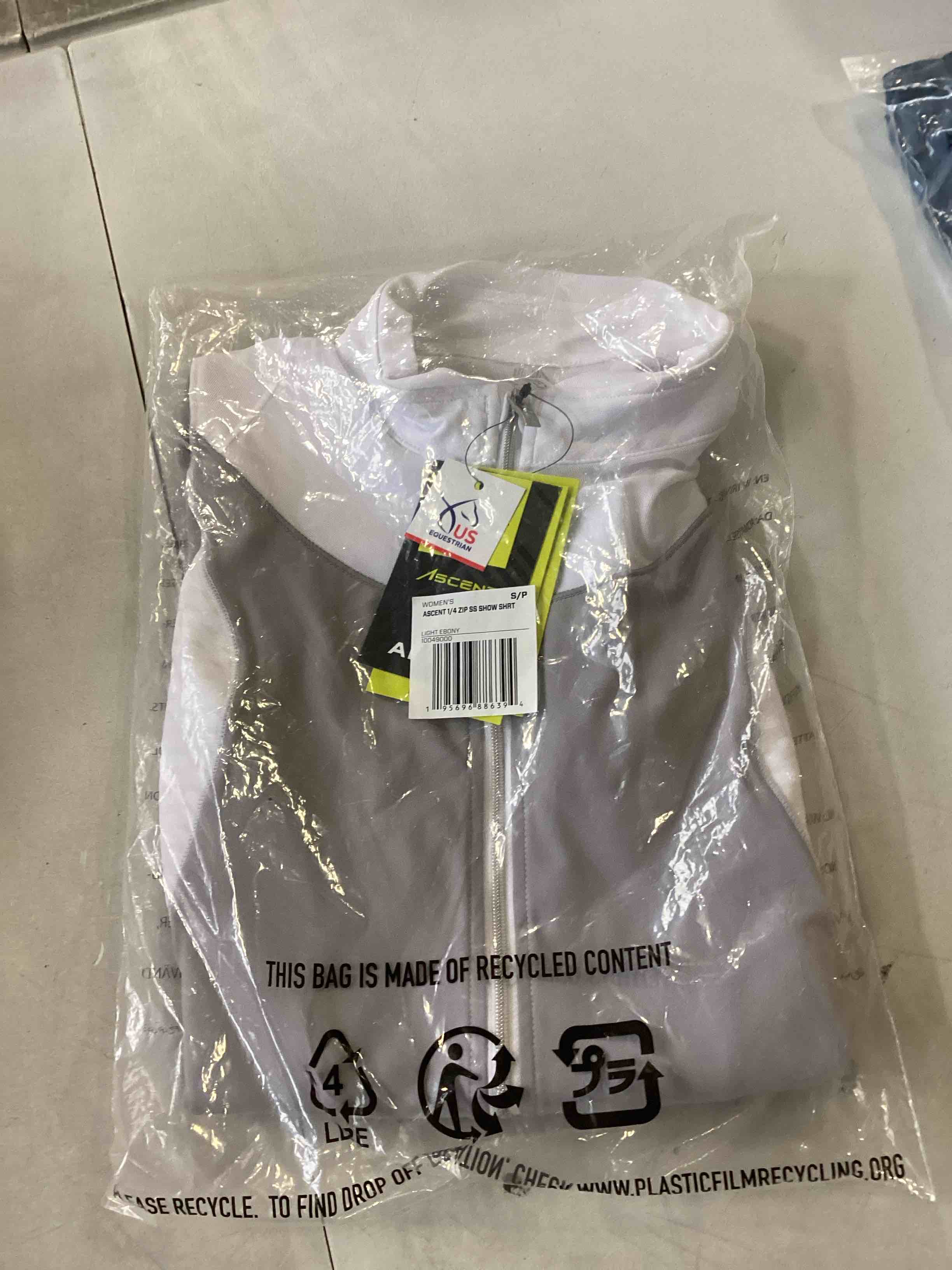https://s3.amazonaws.com/lotting-images-prod/bidfta/PNK2219560_1742992179653.jpeg