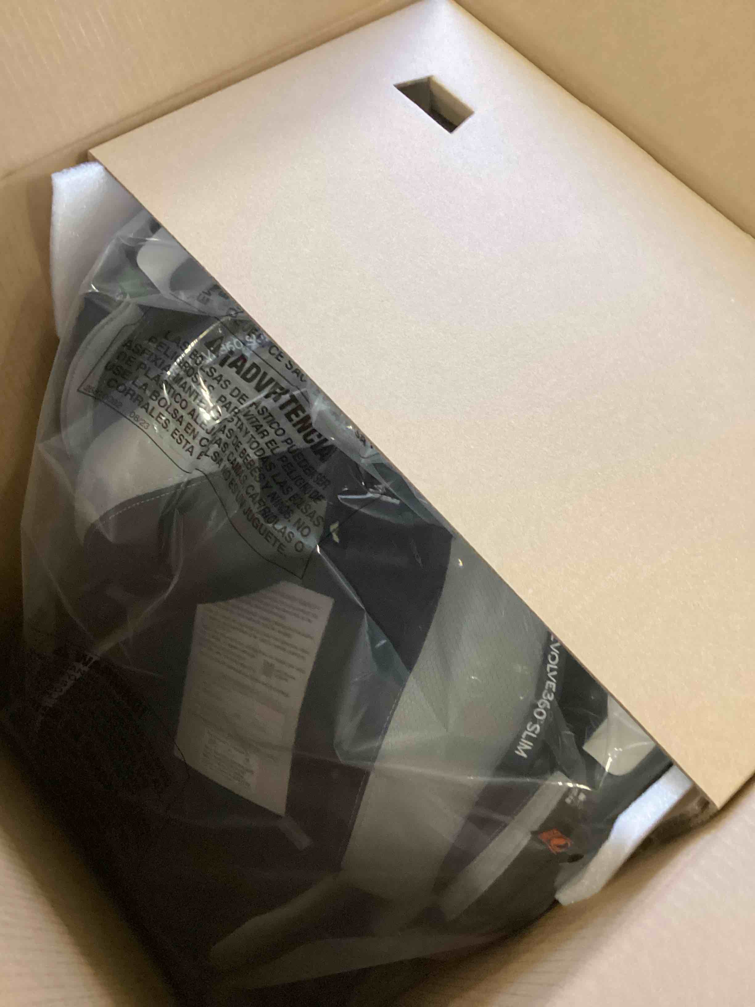 https://s3.amazonaws.com/lotting-images-prod/bidfta/PNK2220815_1744132071451.jpeg