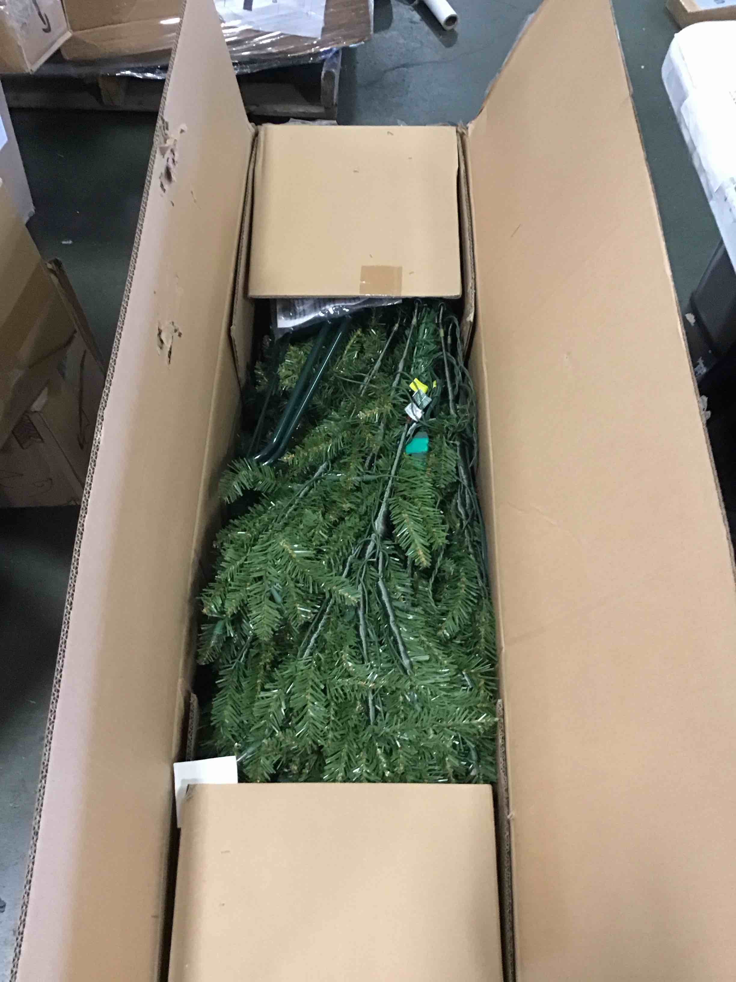 https://s3.amazonaws.com/lotting-images-prod/bidfta/PNK2221275_1740768580894.jpeg