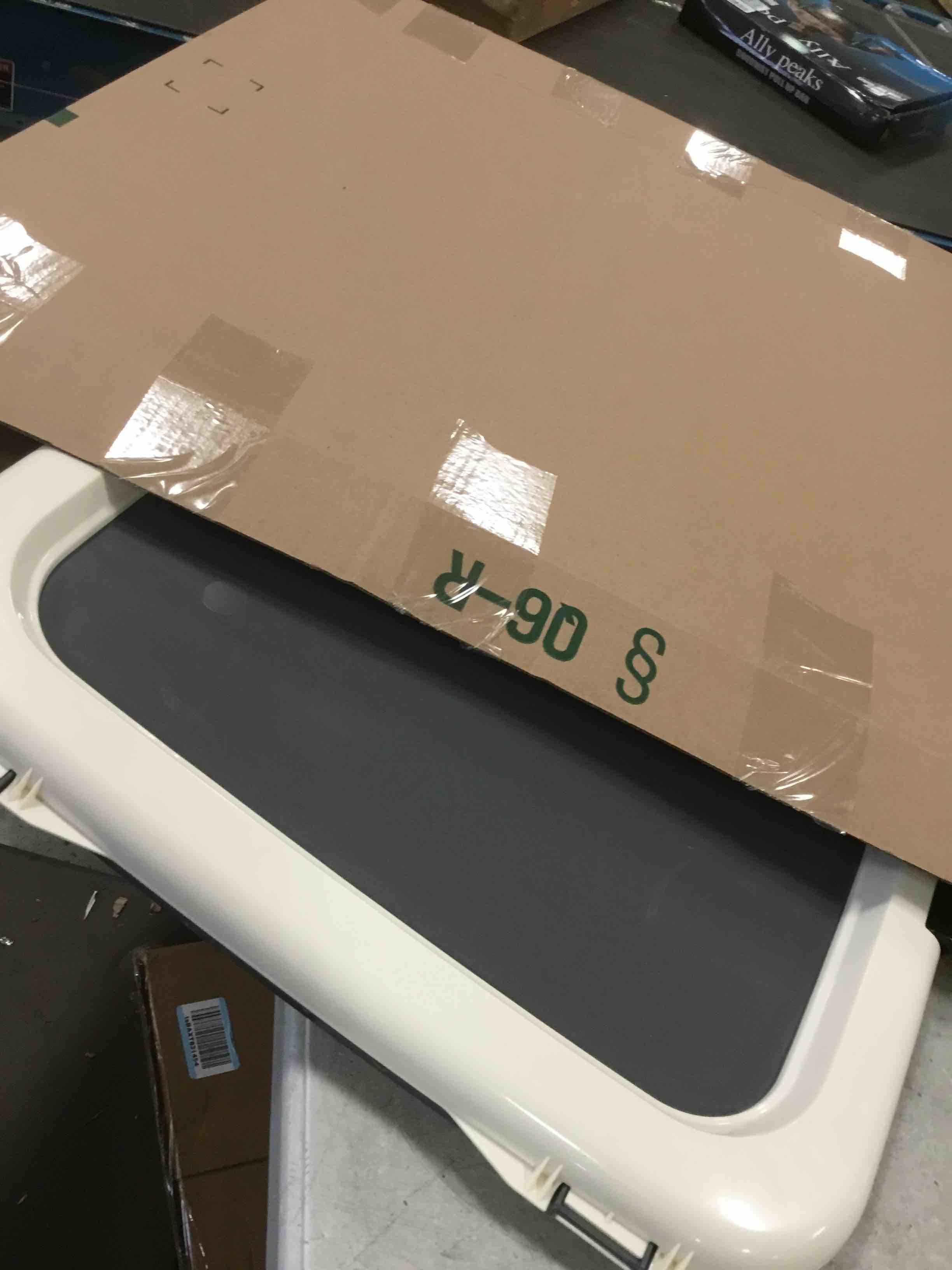 https://s3.amazonaws.com/lotting-images-prod/bidfta/PNK2221503_1741199647372.jpeg