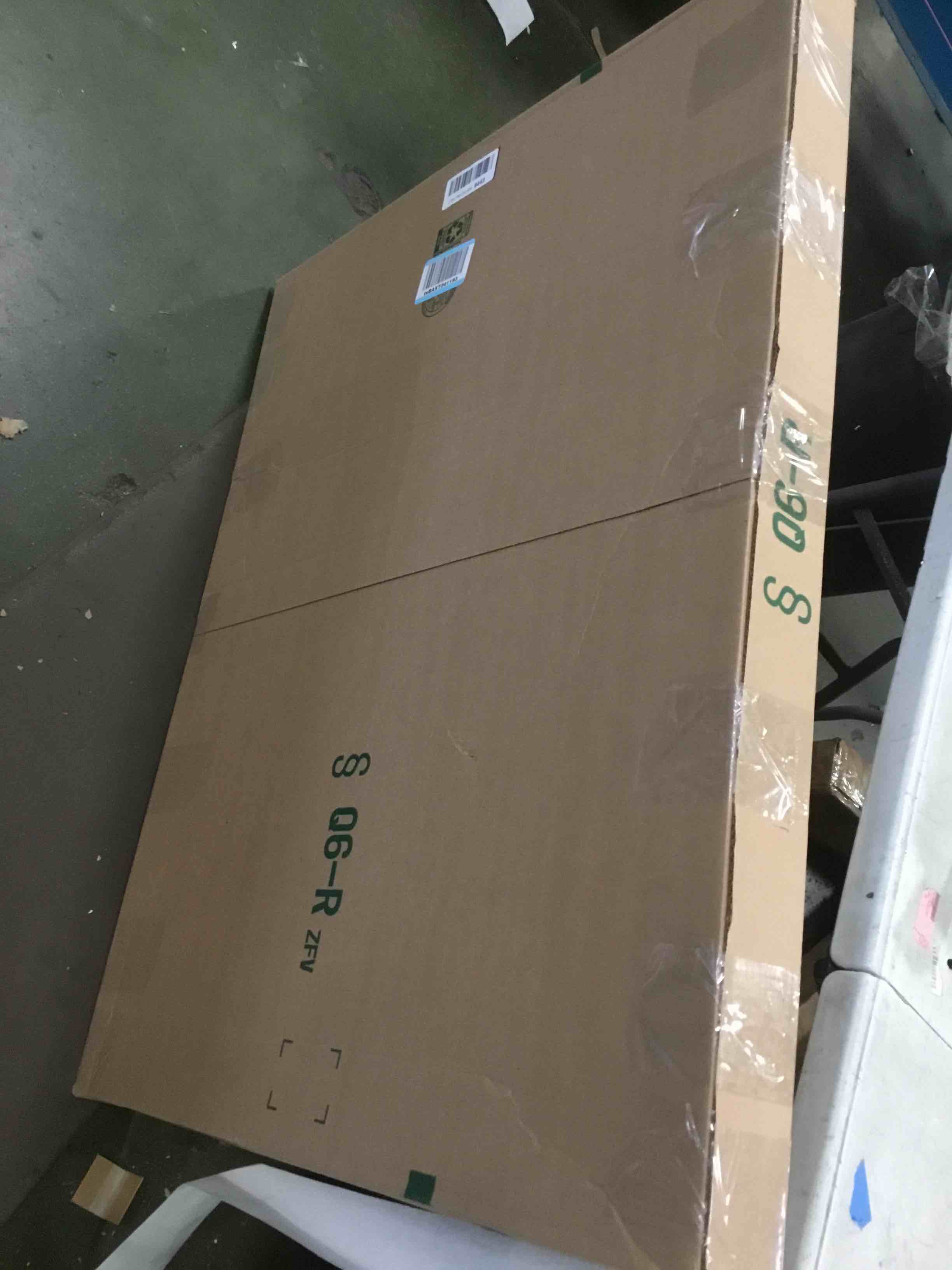 https://s3.amazonaws.com/lotting-images-prod/bidfta/PNK2221503_1741199668933.jpeg