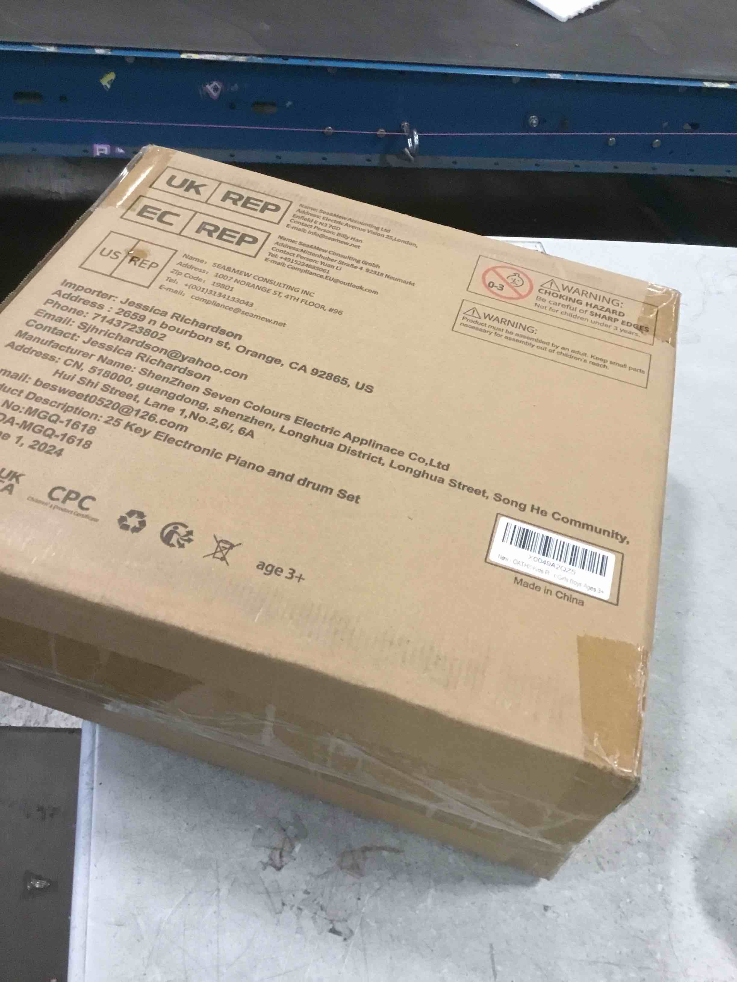 https://s3.amazonaws.com/lotting-images-prod/bidfta/PNK2221540_1741206518365.jpeg