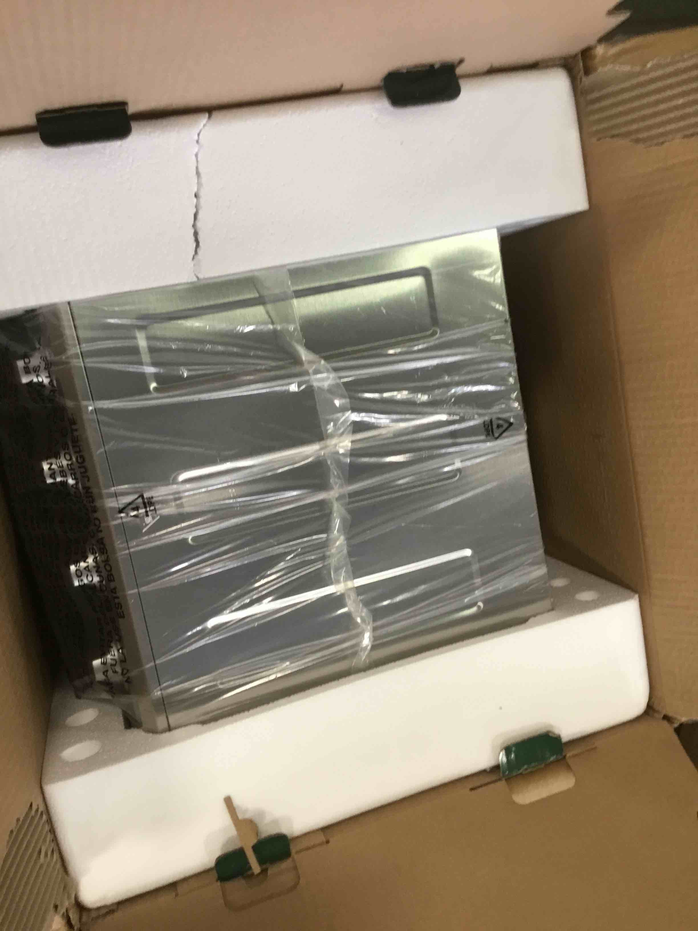 https://s3.amazonaws.com/lotting-images-prod/bidfta/PNK2221689_1741287273598.jpeg