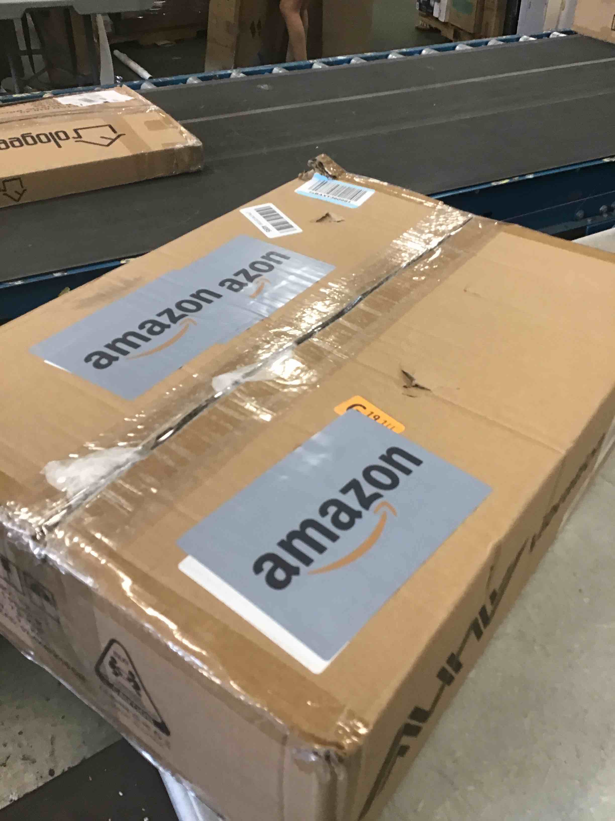 https://s3.amazonaws.com/lotting-images-prod/bidfta/PNK2221877_1741706959860.jpeg