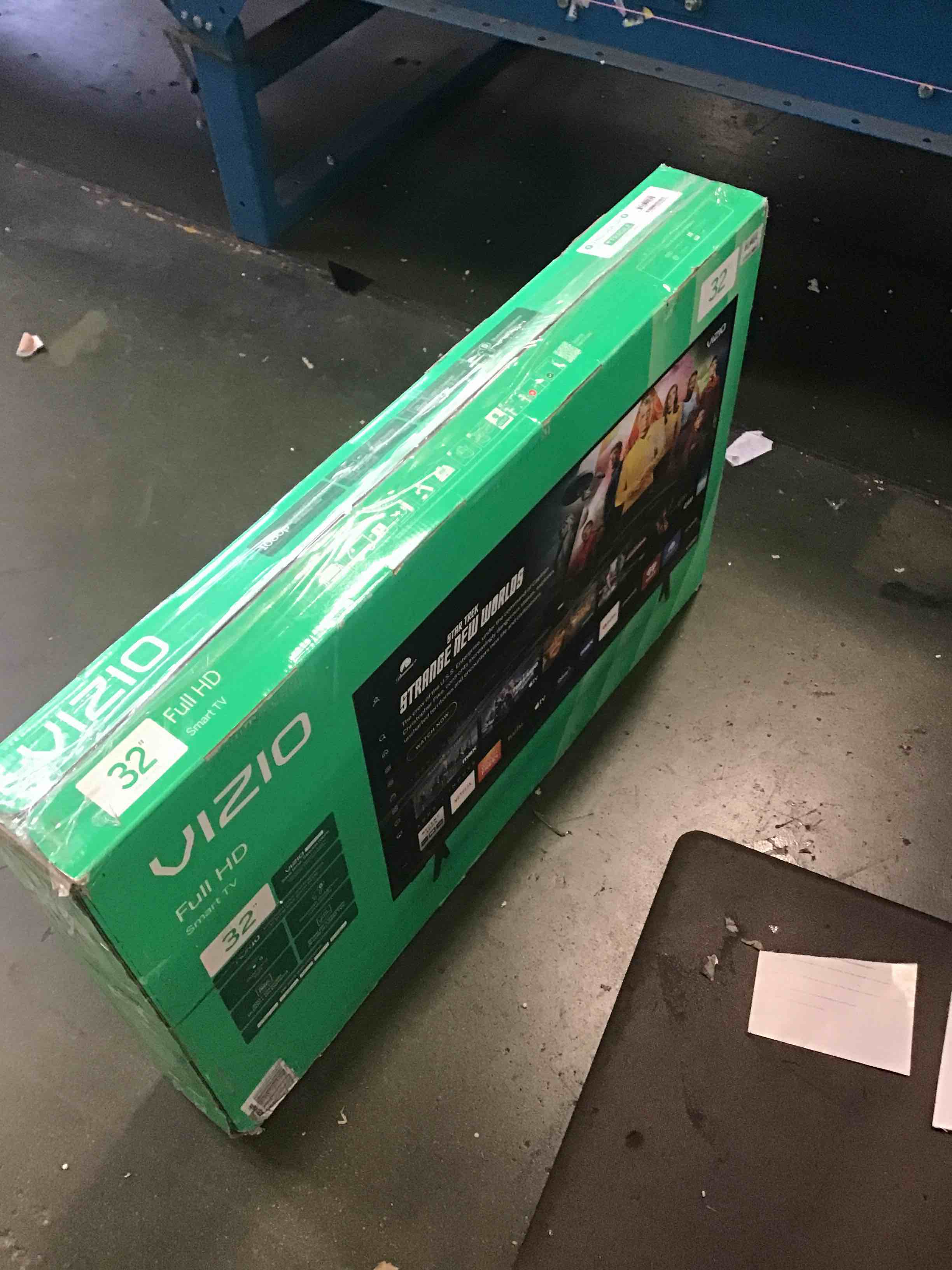 https://s3.amazonaws.com/lotting-images-prod/bidfta/PNK2221931_1741719252801.jpeg