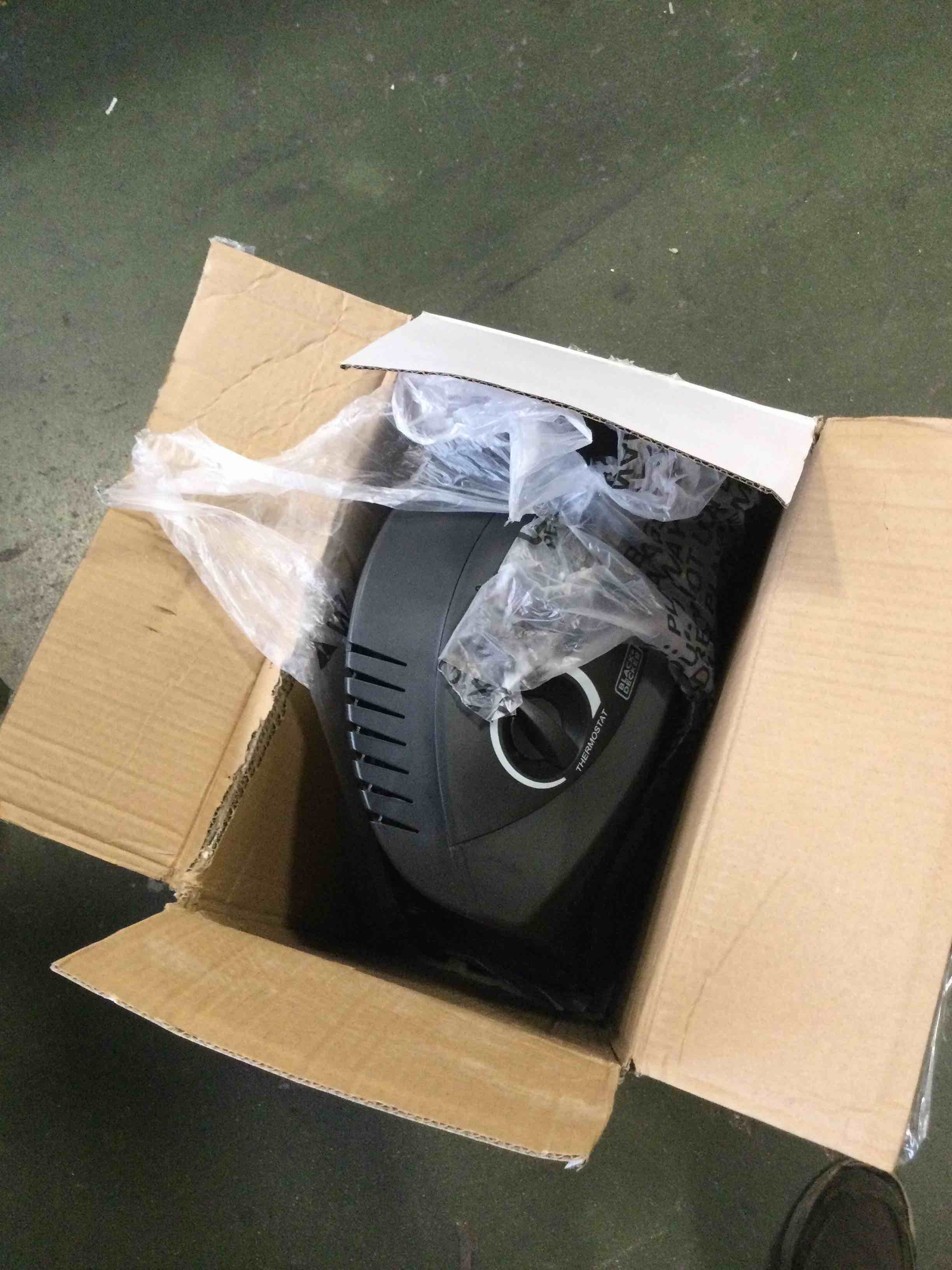 https://s3.amazonaws.com/lotting-images-prod/bidfta/PNK2223132_1743598440056.jpeg