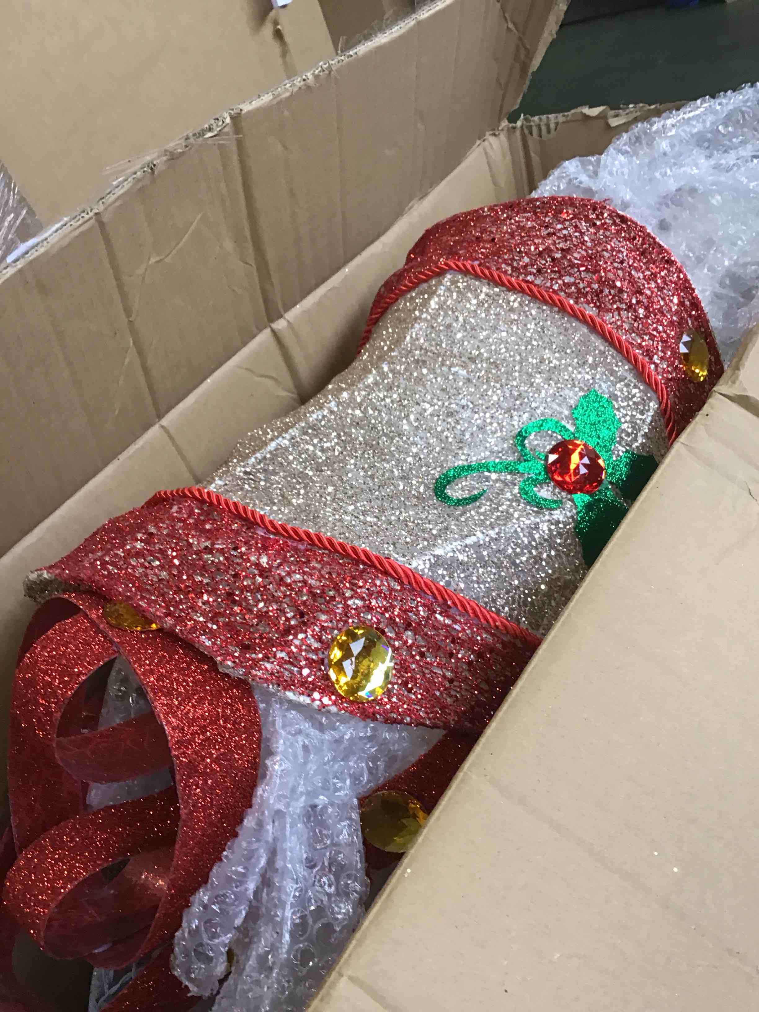 https://s3.amazonaws.com/lotting-images-prod/bidfta/PNK2225444_1743701441334.jpeg