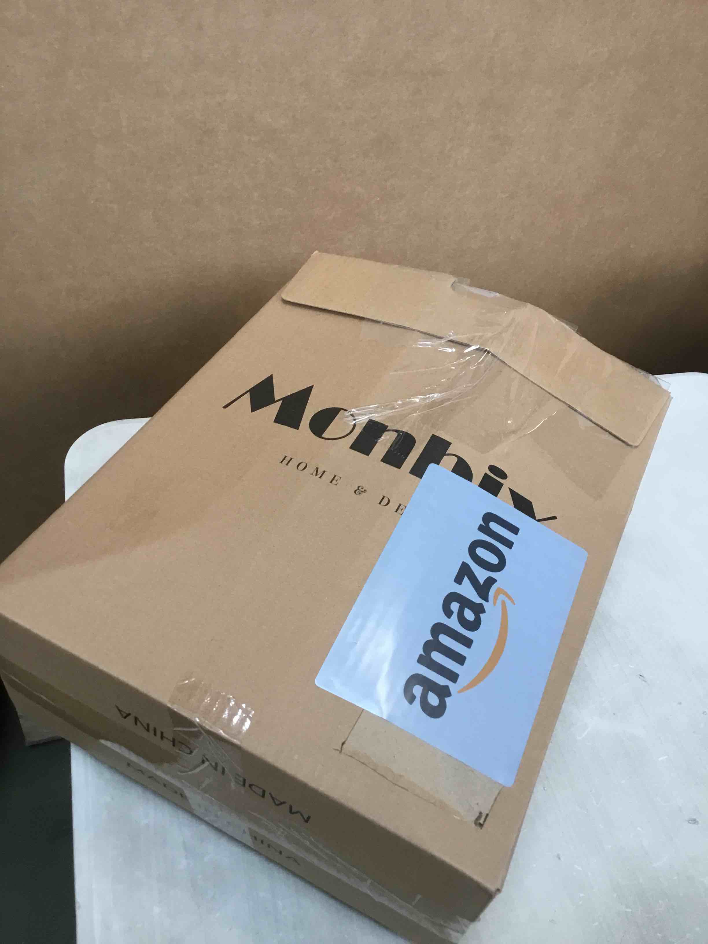 https://s3.amazonaws.com/lotting-images-prod/bidfta/PNK2226378_1744305497809.jpeg