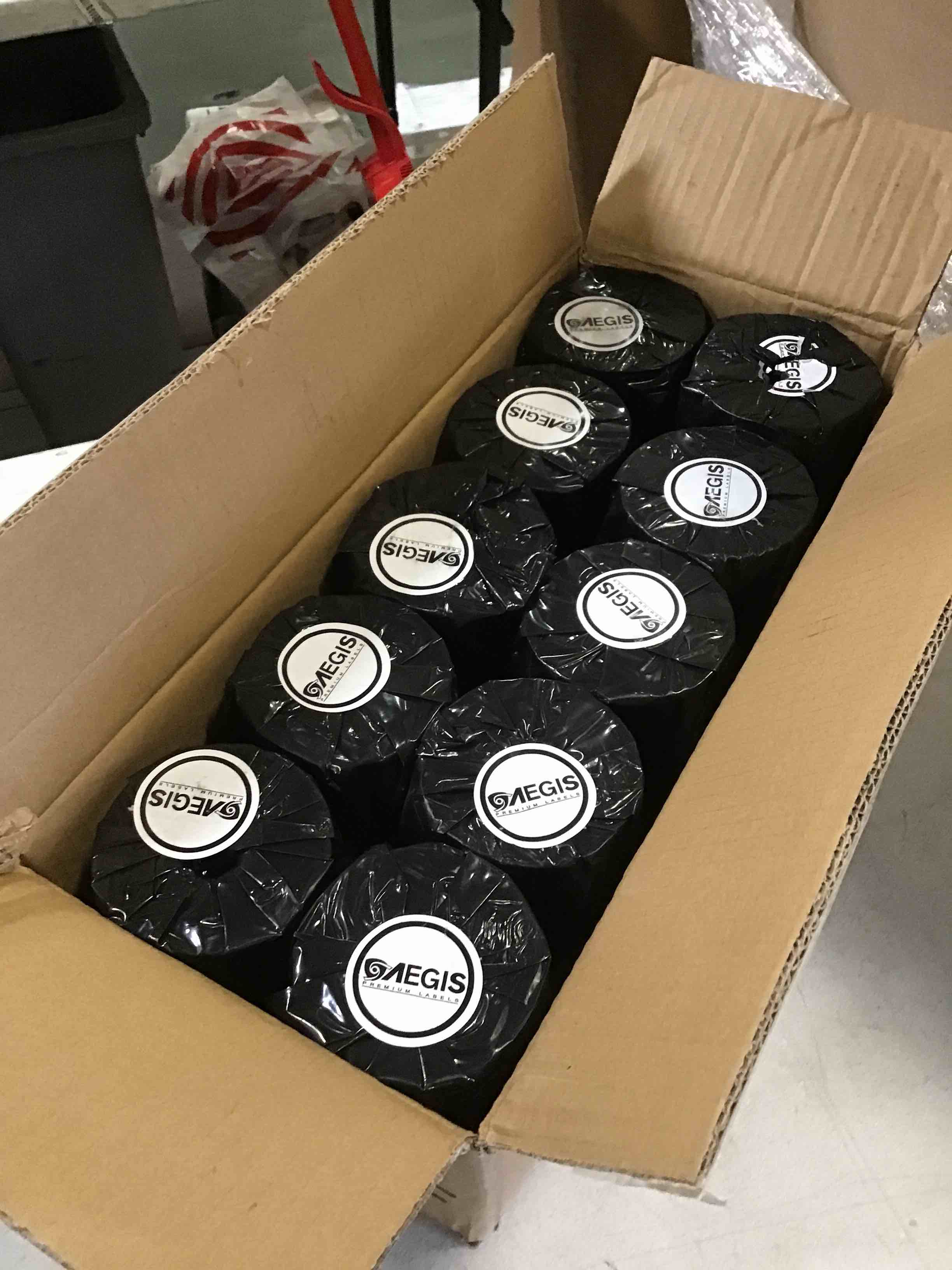 https://s3.amazonaws.com/lotting-images-prod/bidfta/PNK2227823_1743532886334.jpeg