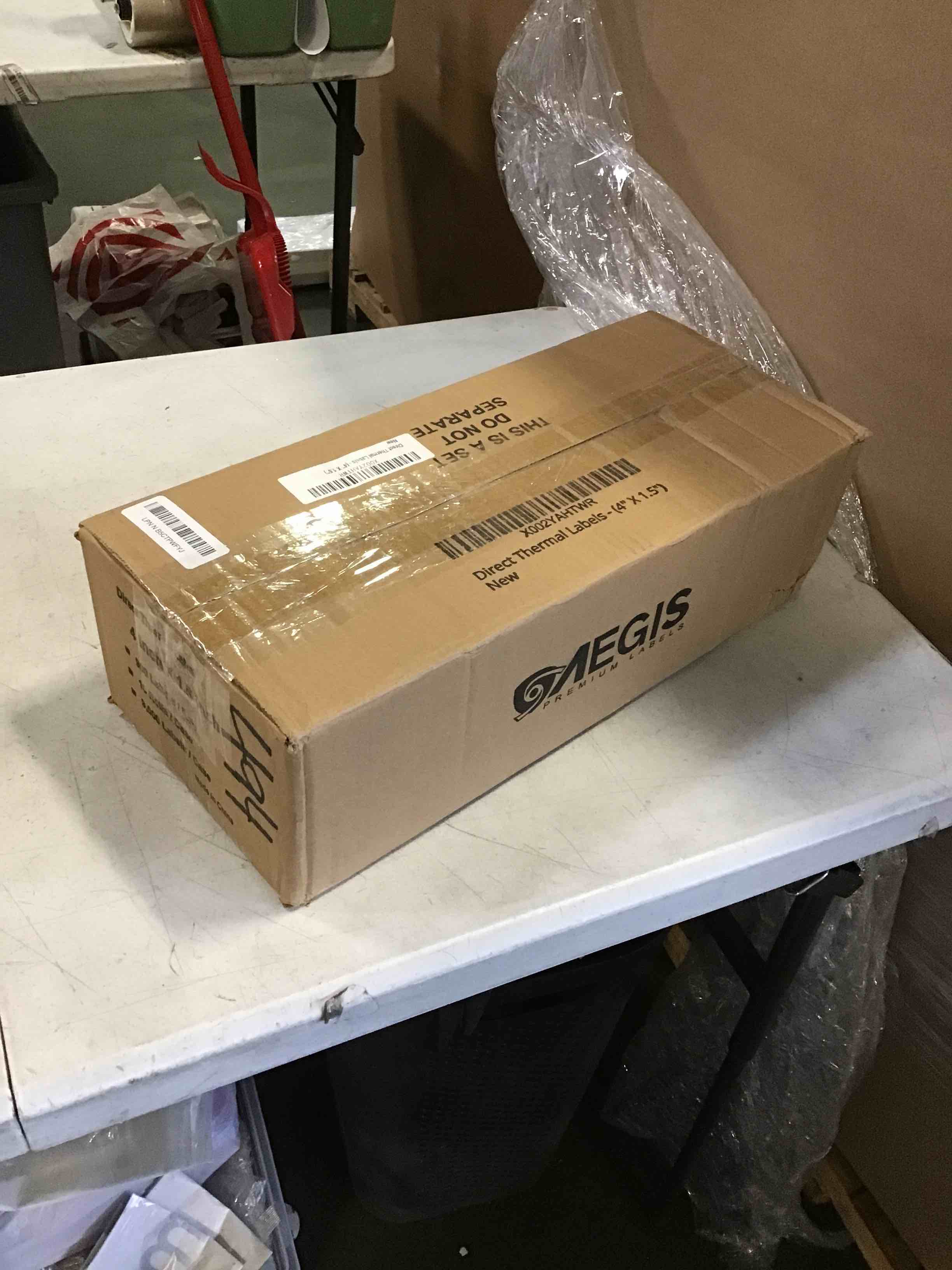 https://s3.amazonaws.com/lotting-images-prod/bidfta/PNK2227823_1743532916377.jpeg