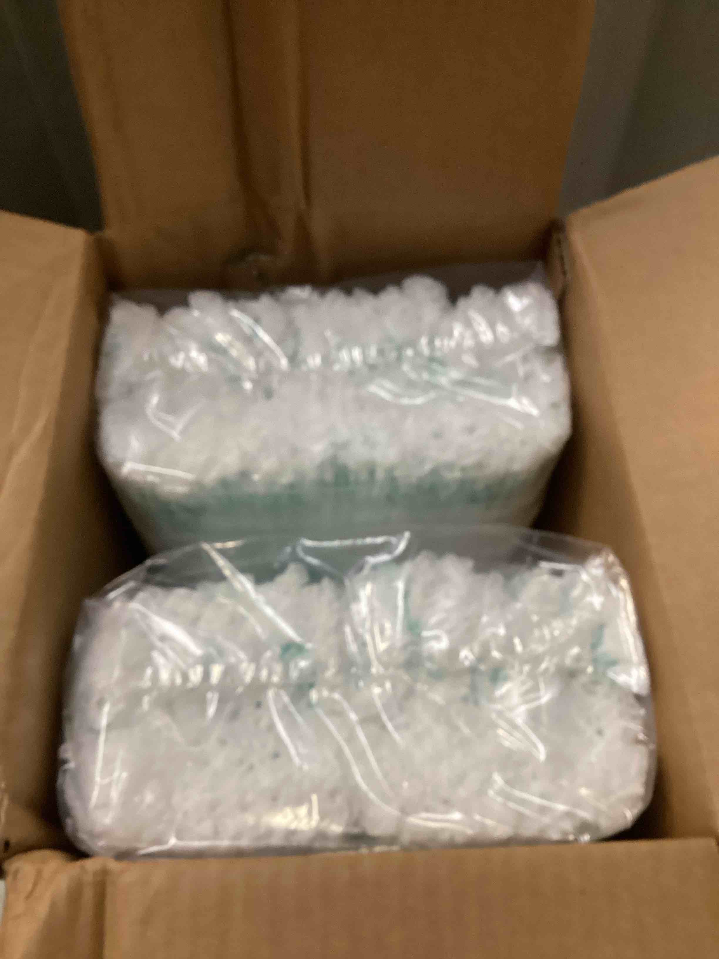https://s3.amazonaws.com/lotting-images-prod/bidfta/PNK2228535_1745323824382.jpeg