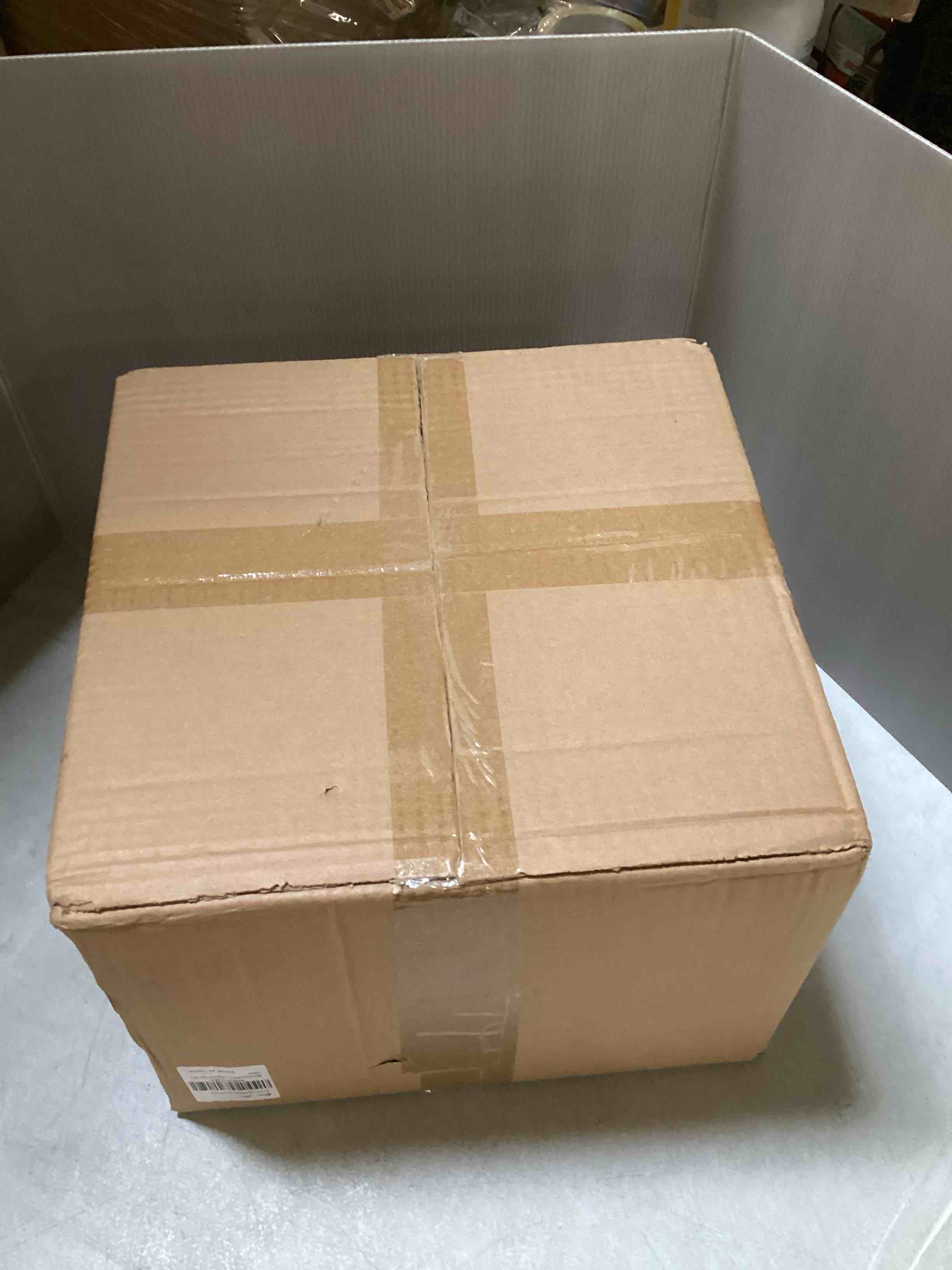 https://s3.amazonaws.com/lotting-images-prod/bidfta/PNK2229201_1745595586241.jpeg