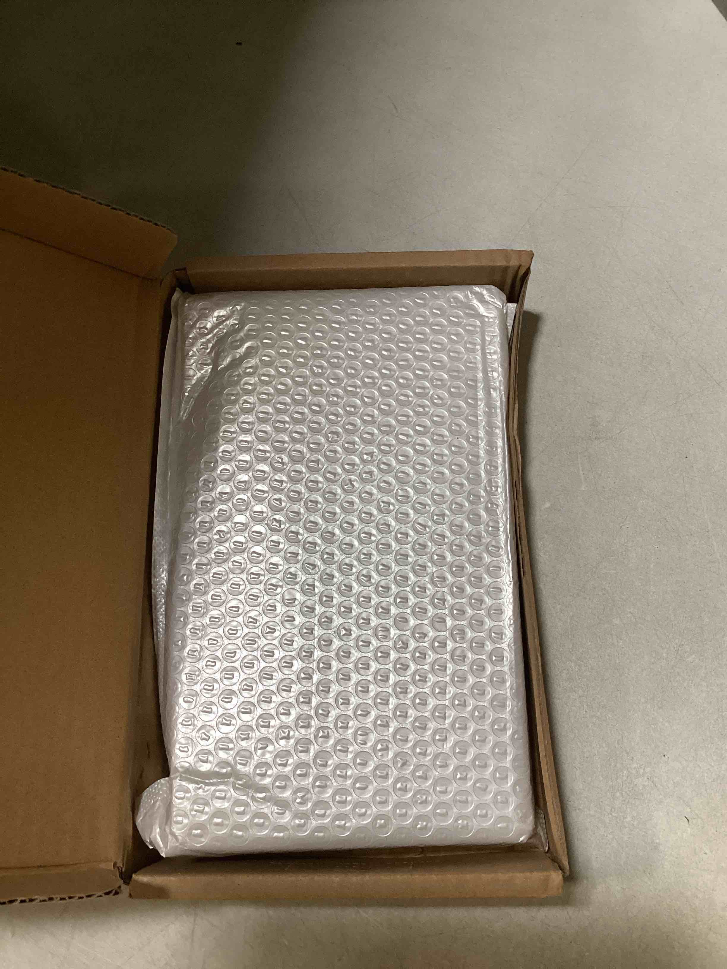 https://s3.amazonaws.com/lotting-images-prod/bidfta/PNK2229603_1745862497415.jpeg