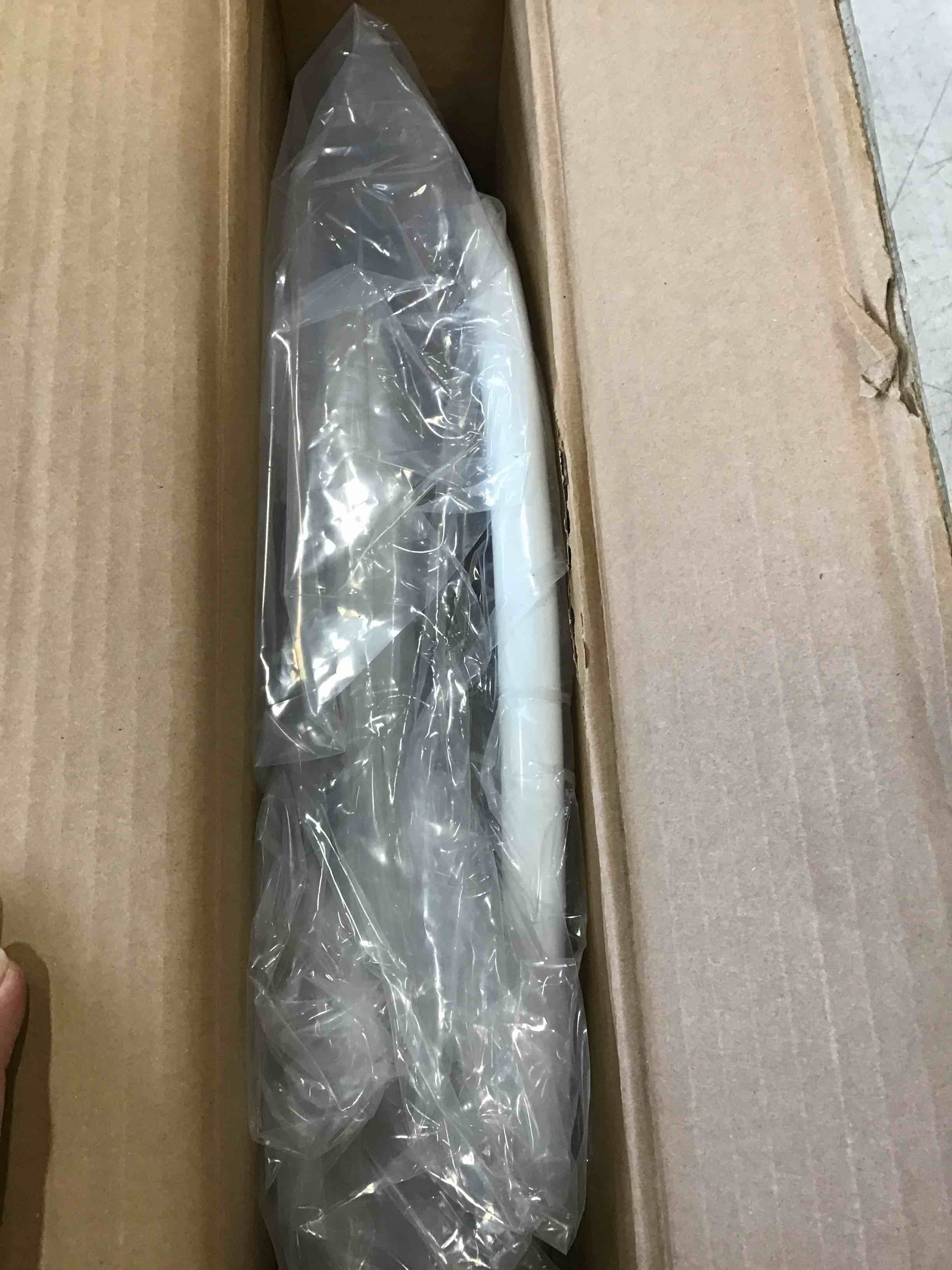 https://s3.amazonaws.com/lotting-images-prod/bidfta/PNK2230332_1743698812604.jpeg