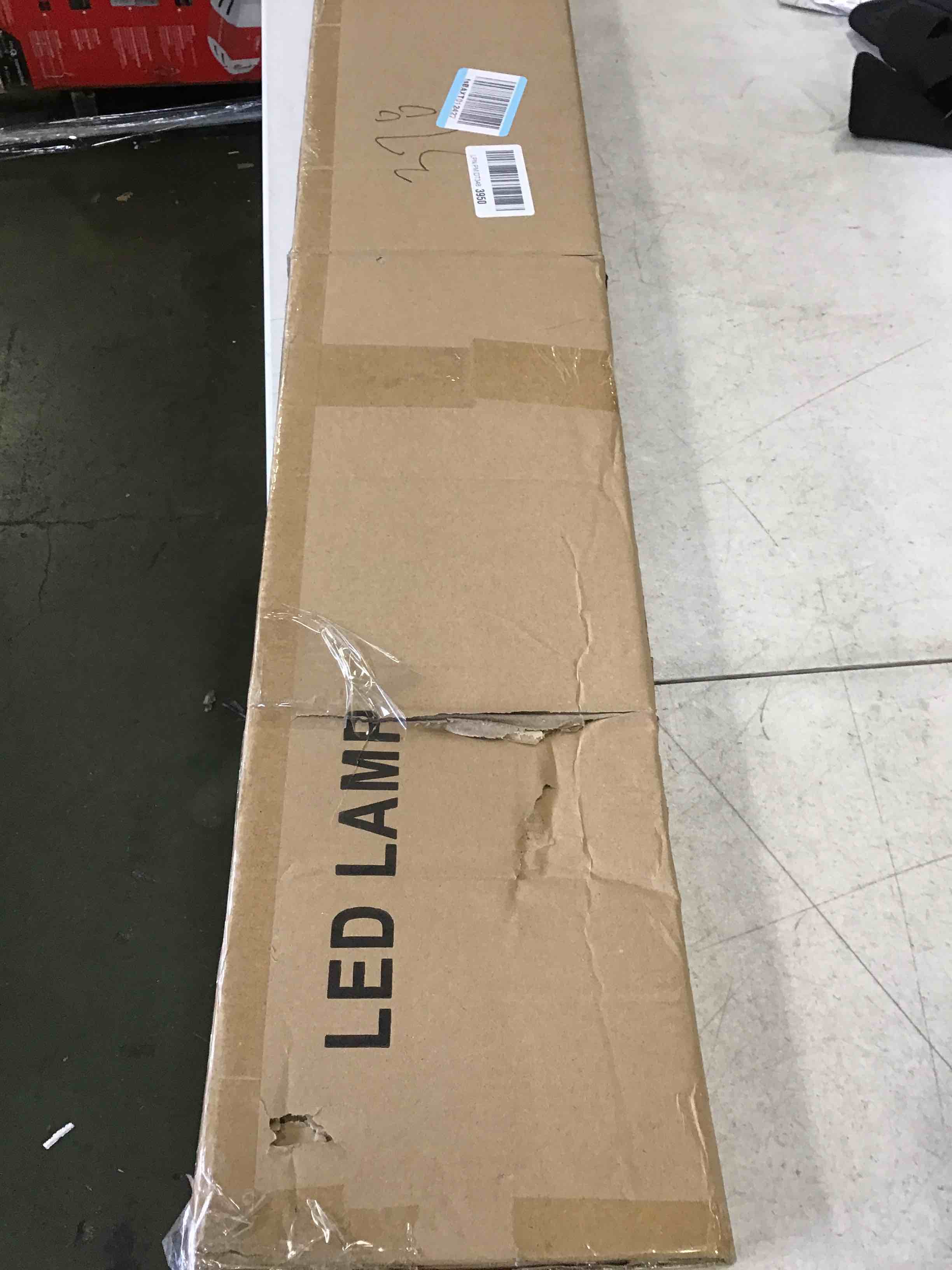 https://s3.amazonaws.com/lotting-images-prod/bidfta/PNK2230406_1743707559601.jpeg