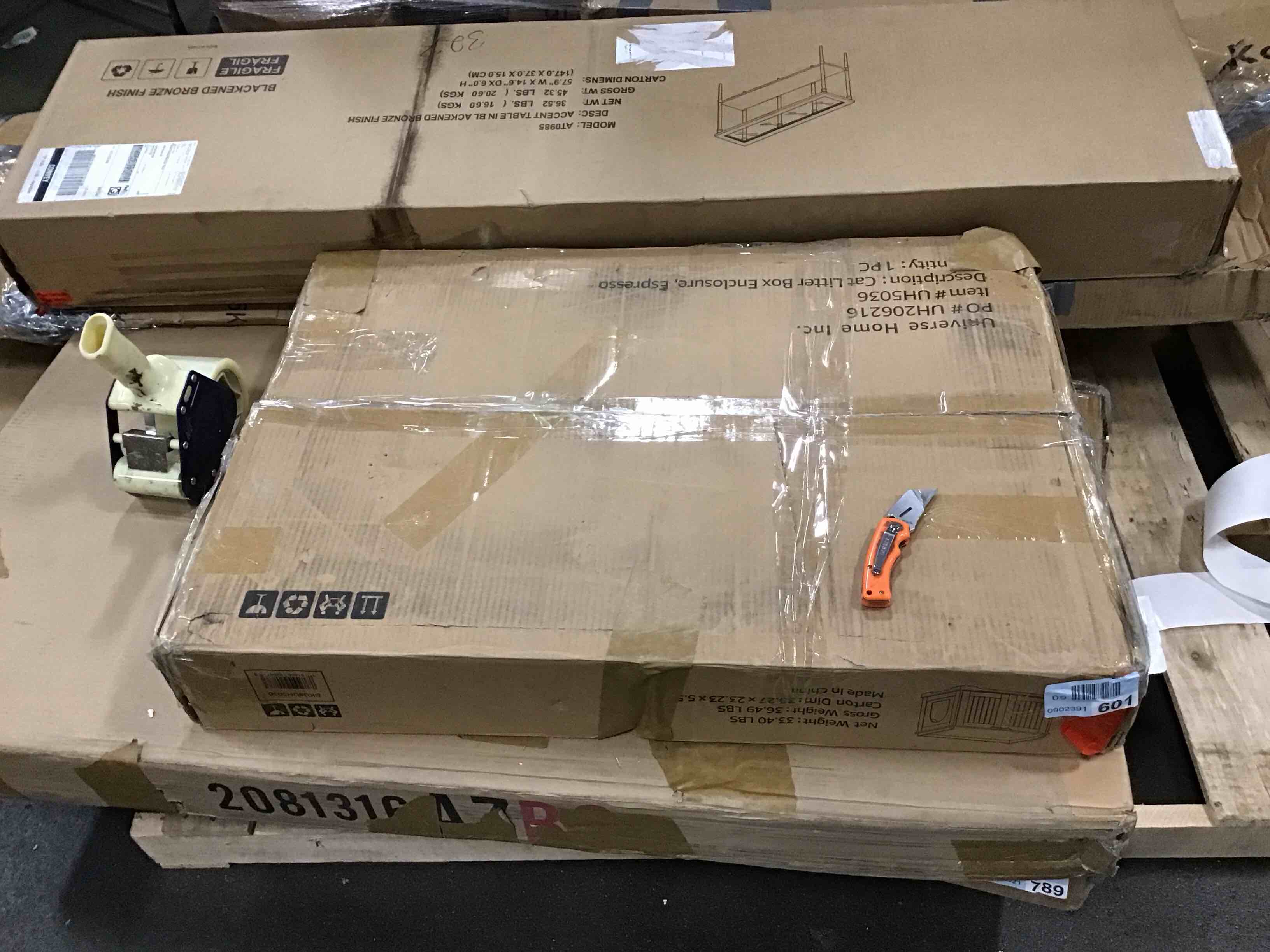 https://s3.amazonaws.com/lotting-images-prod/bidfta/PNK2231918_1746624113430.jpeg