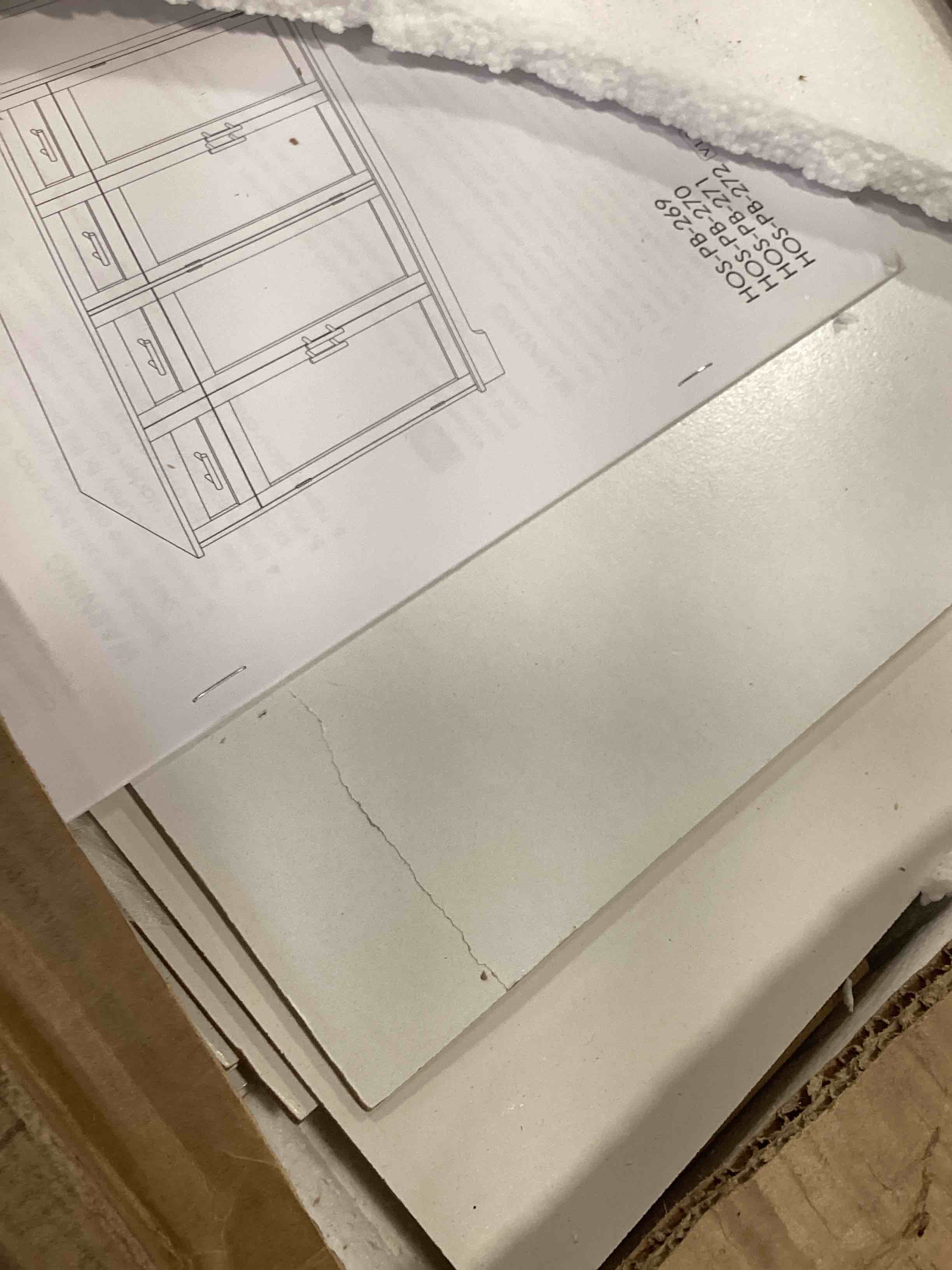 https://s3.amazonaws.com/lotting-images-prod/bidfta/PNK2232251_1747080714430.jpeg