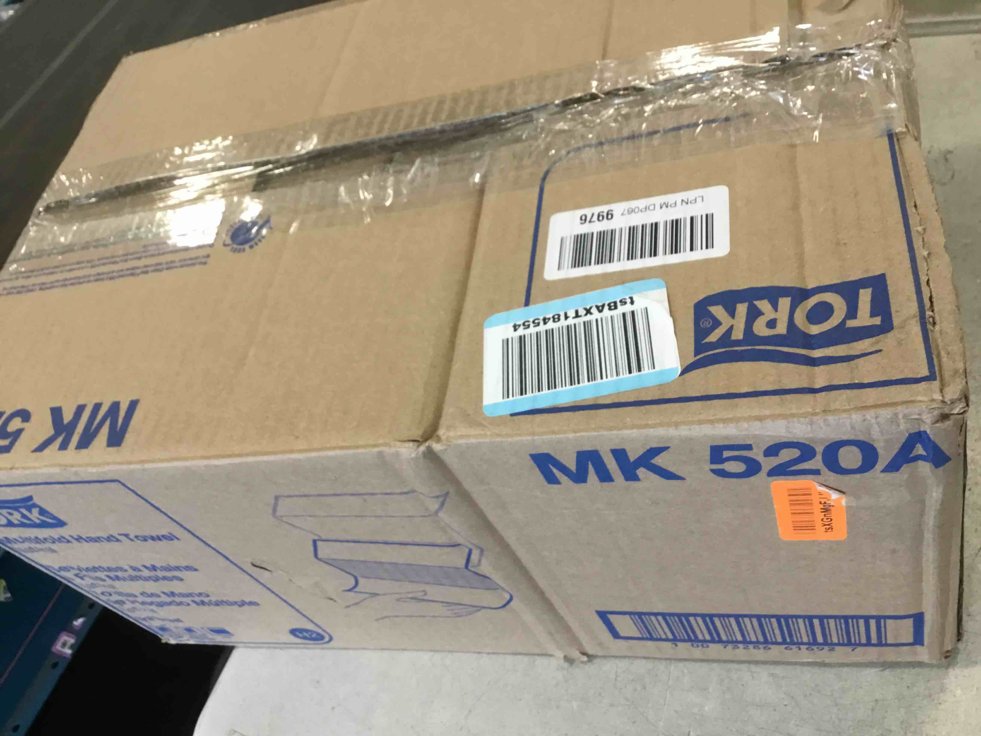 https://s3.amazonaws.com/lotting-images-prod/bidfta/PNK2233097_1743088612641.jpeg