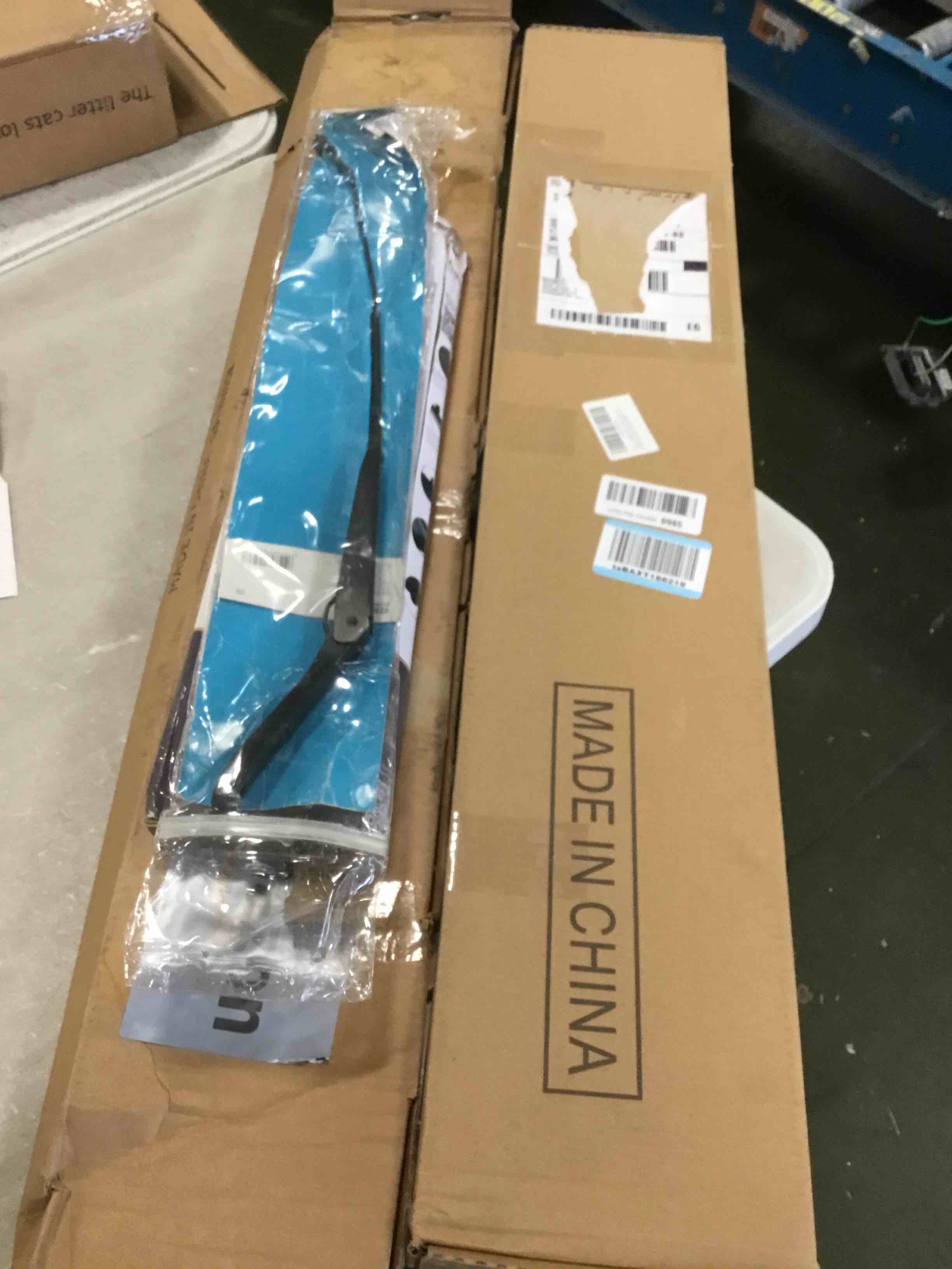 https://s3.amazonaws.com/lotting-images-prod/bidfta/PNK2234182_1743688422148.jpeg