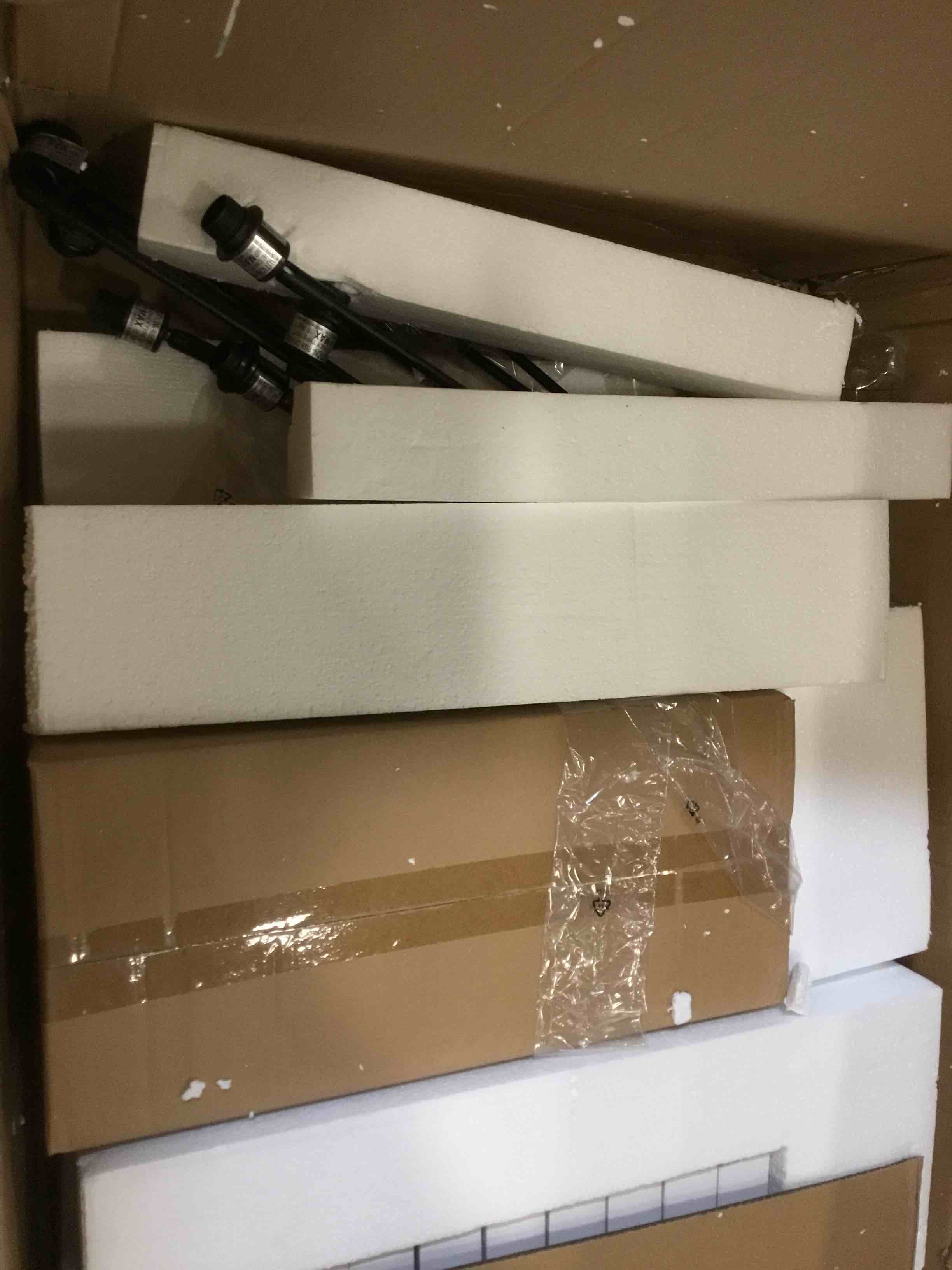 https://s3.amazonaws.com/lotting-images-prod/bidfta/PNK2234297_1743702525102.jpeg
