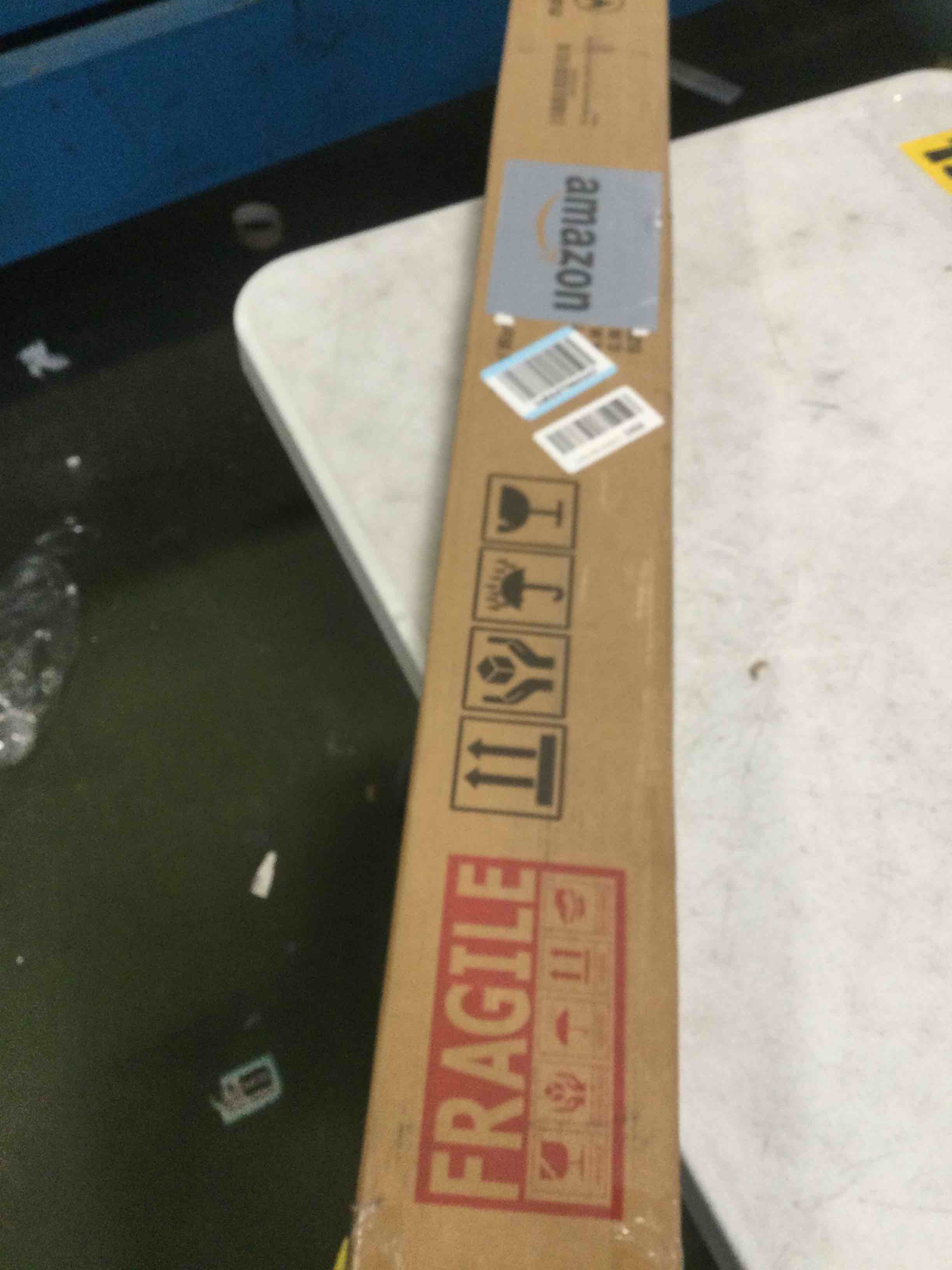https://s3.amazonaws.com/lotting-images-prod/bidfta/PNK2234845_1745500522921.jpeg