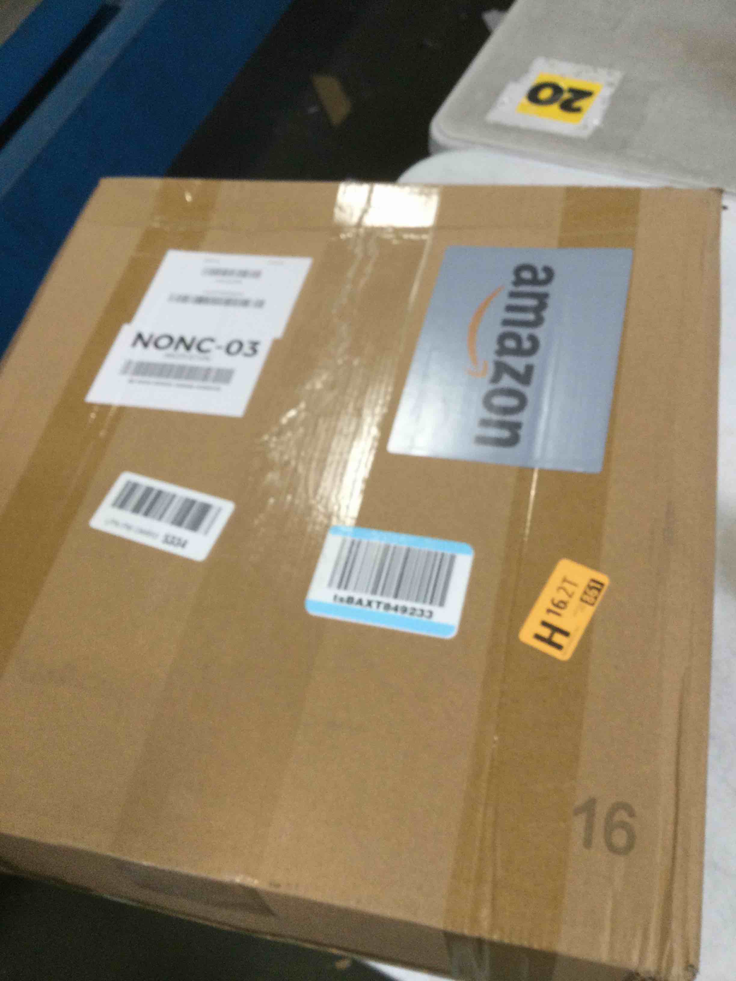 https://s3.amazonaws.com/lotting-images-prod/bidfta/PNK2234906_1745507966861.jpeg