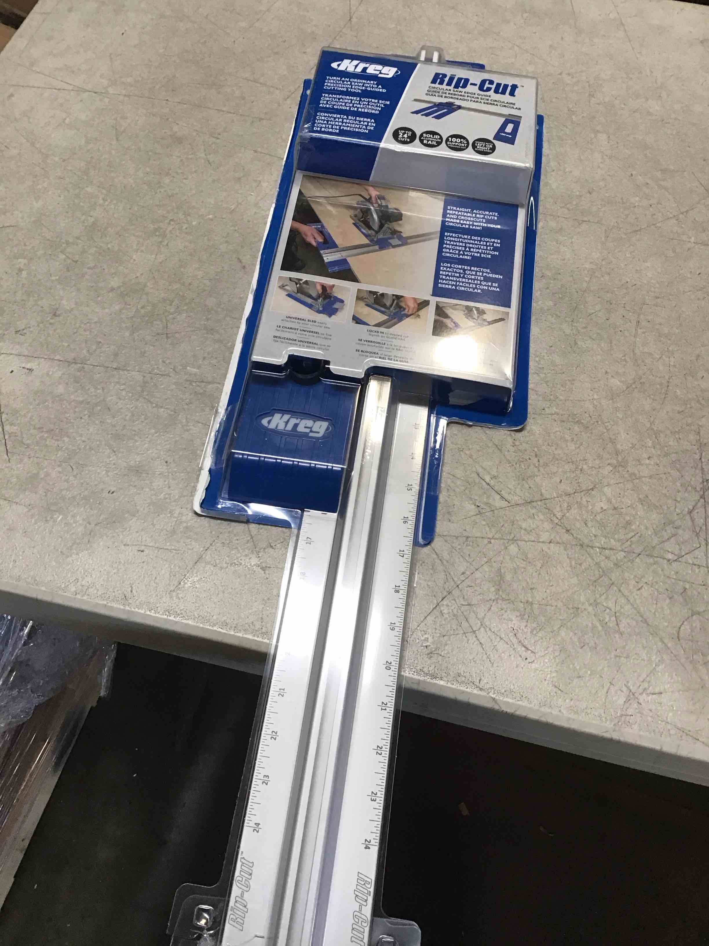 https://s3.amazonaws.com/lotting-images-prod/bidfta/PNK2235345_1747425961823.jpeg