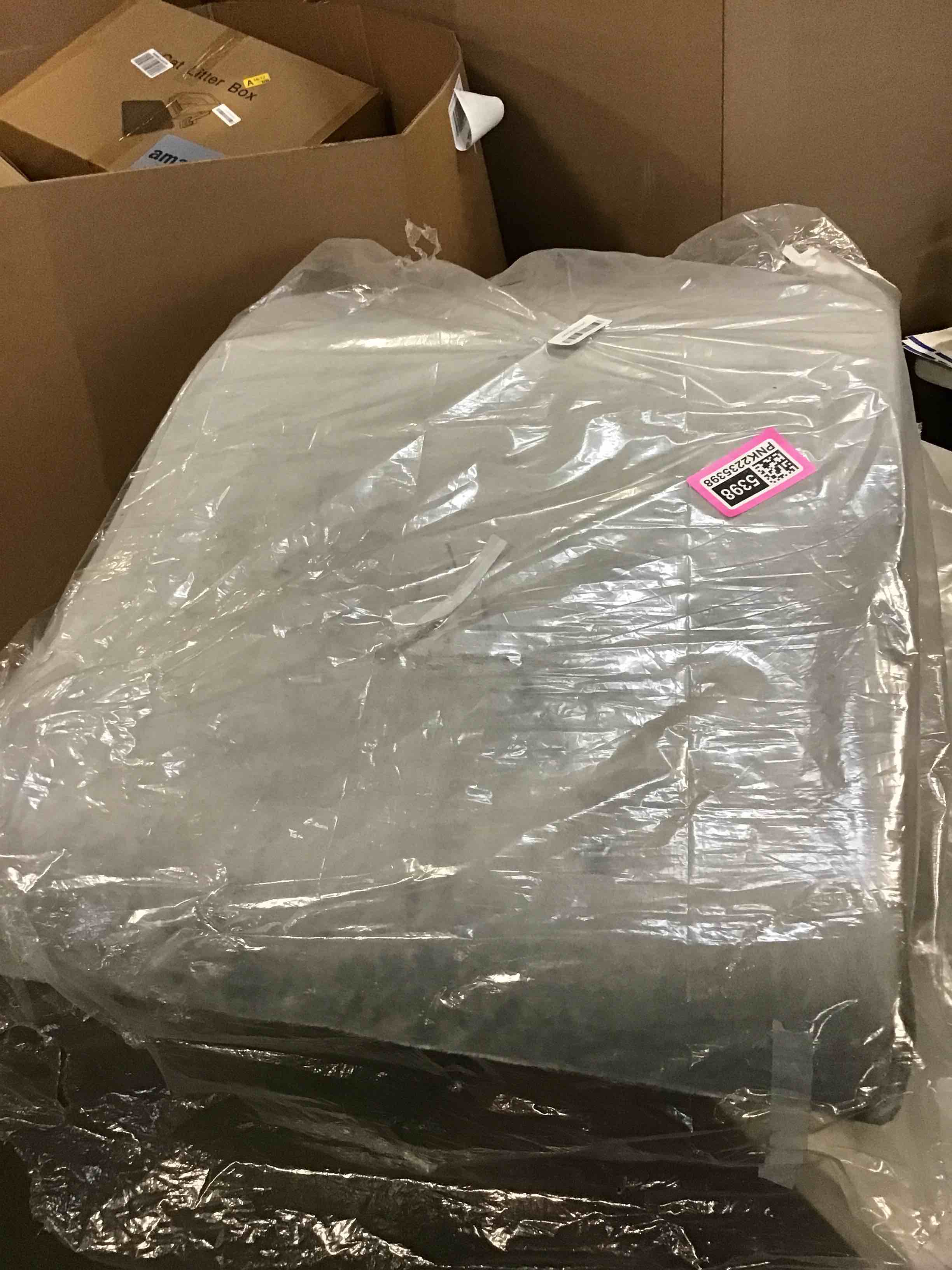 https://s3.amazonaws.com/lotting-images-prod/bidfta/PNK2235398_1748353163331.jpeg