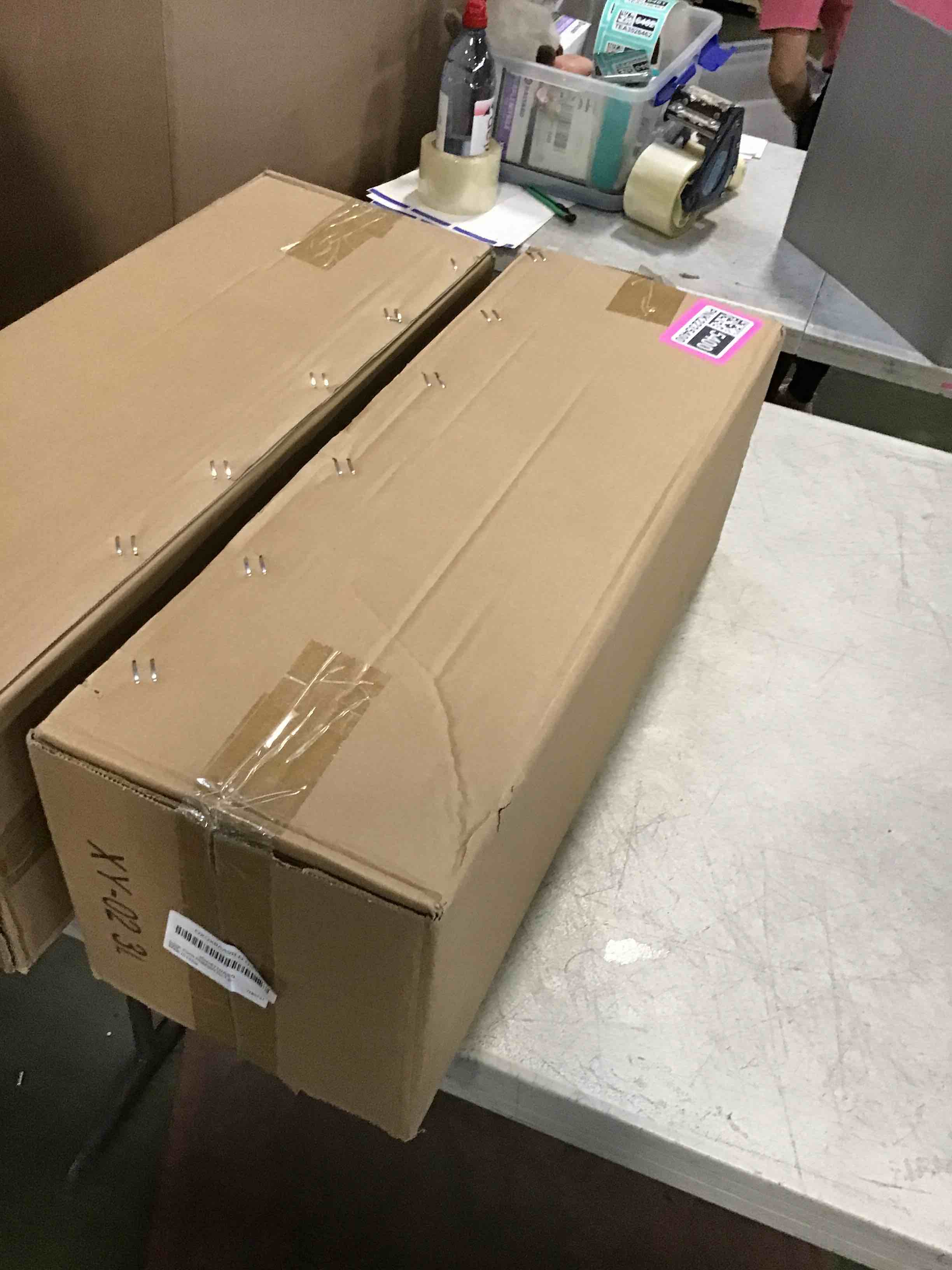 https://s3.amazonaws.com/lotting-images-prod/bidfta/PNK2235399_1748353263827.jpeg