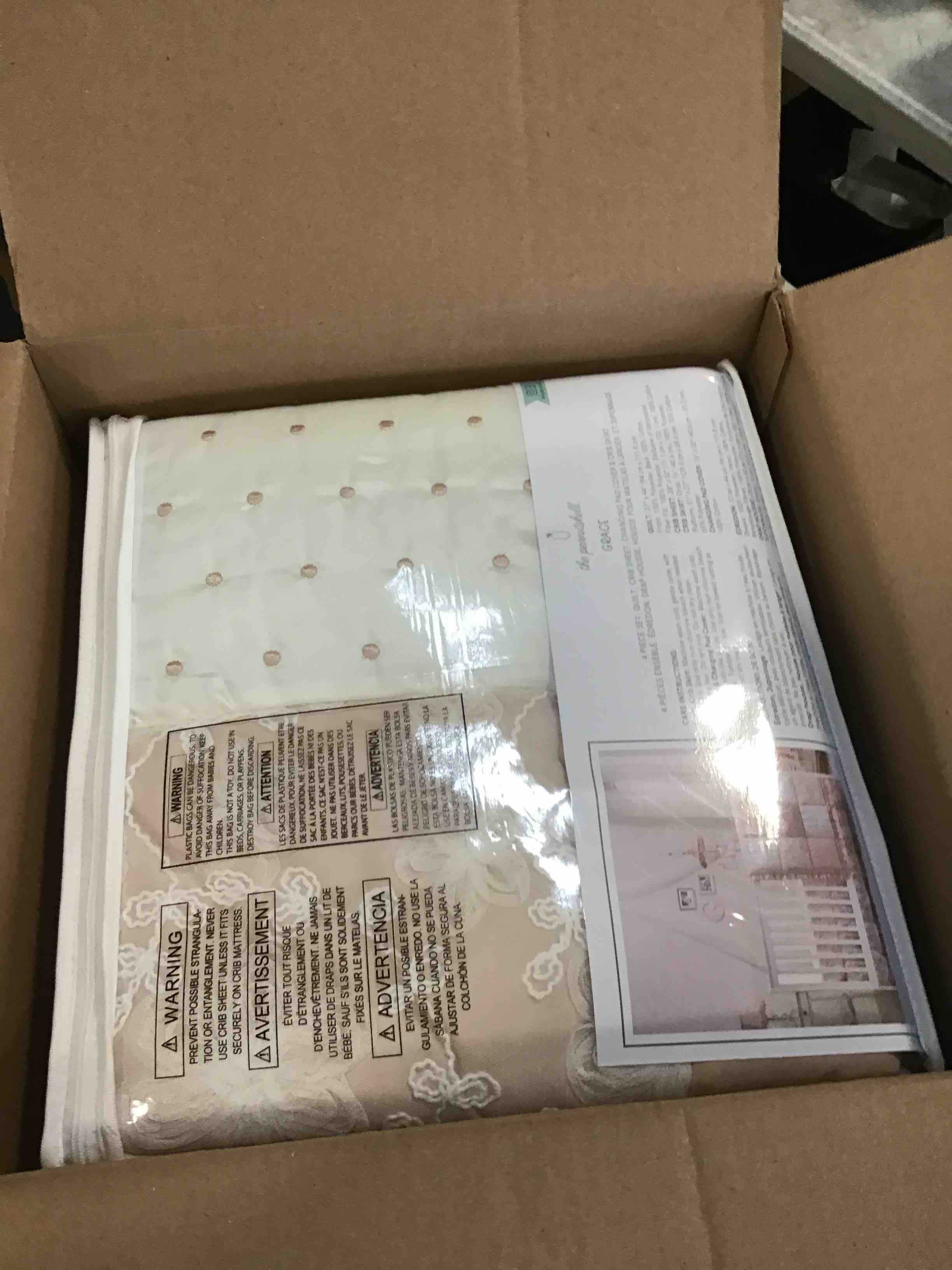 https://s3.amazonaws.com/lotting-images-prod/bidfta/PNK2235437_1748358637970.jpeg