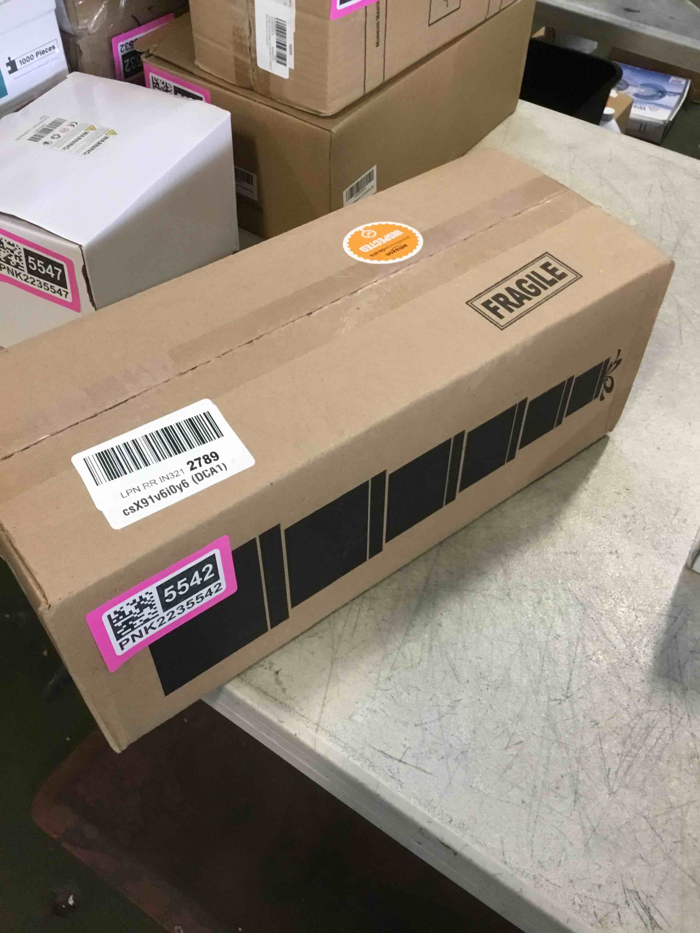 https://s3.amazonaws.com/lotting-images-prod/bidfta/PNK2235542_1748435637567.jpeg