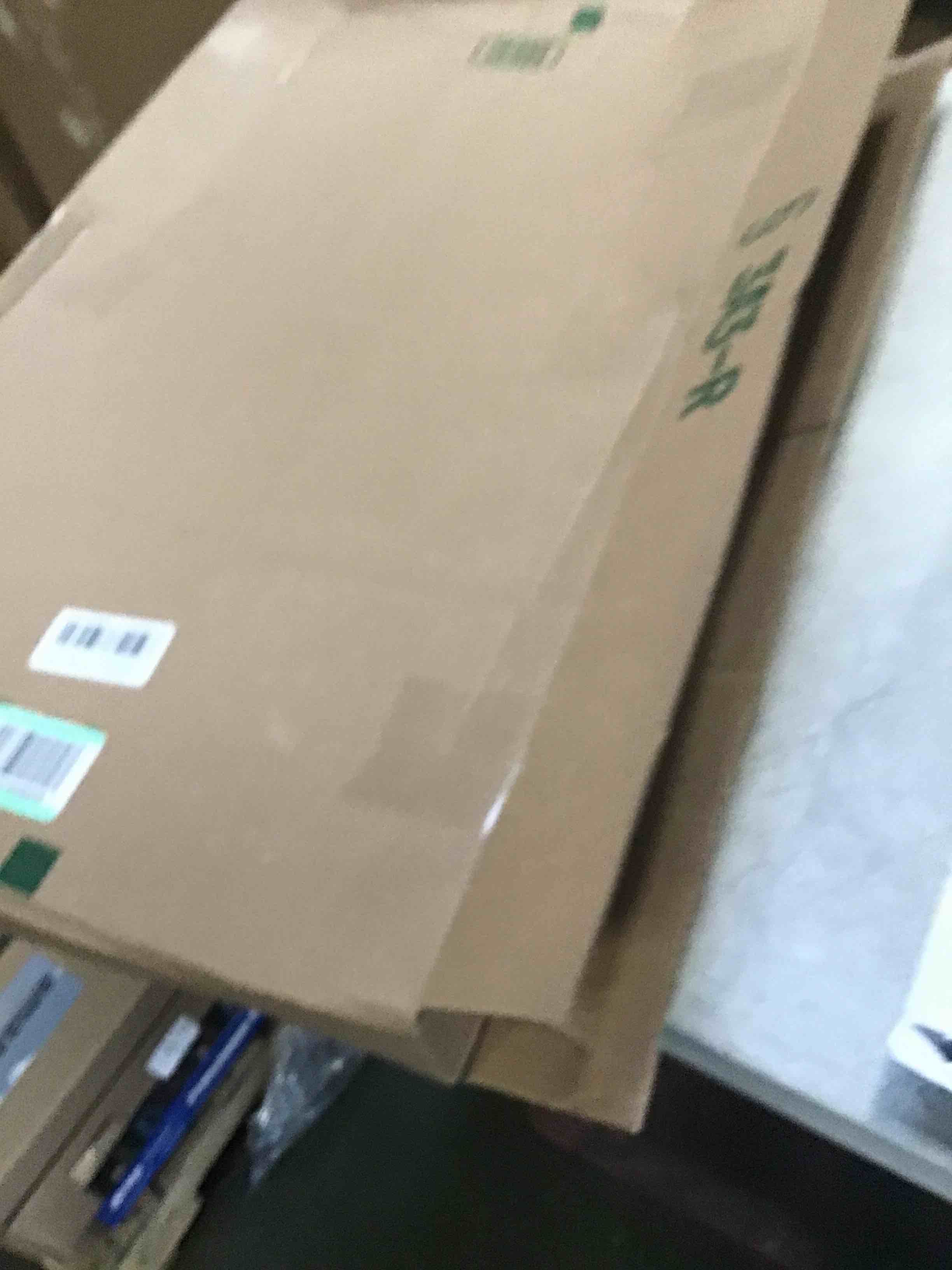 https://s3.amazonaws.com/lotting-images-prod/bidfta/PNK2235663_1748460490751.jpeg