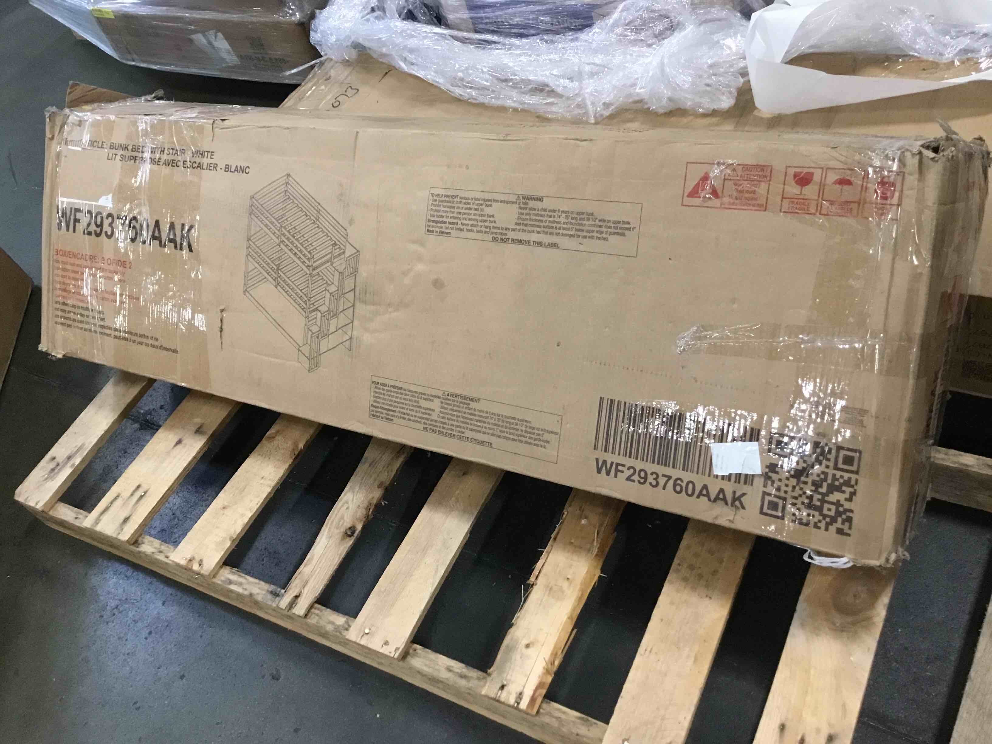 https://s3.amazonaws.com/lotting-images-prod/bidfta/PNK2235693_1750508502138.jpeg