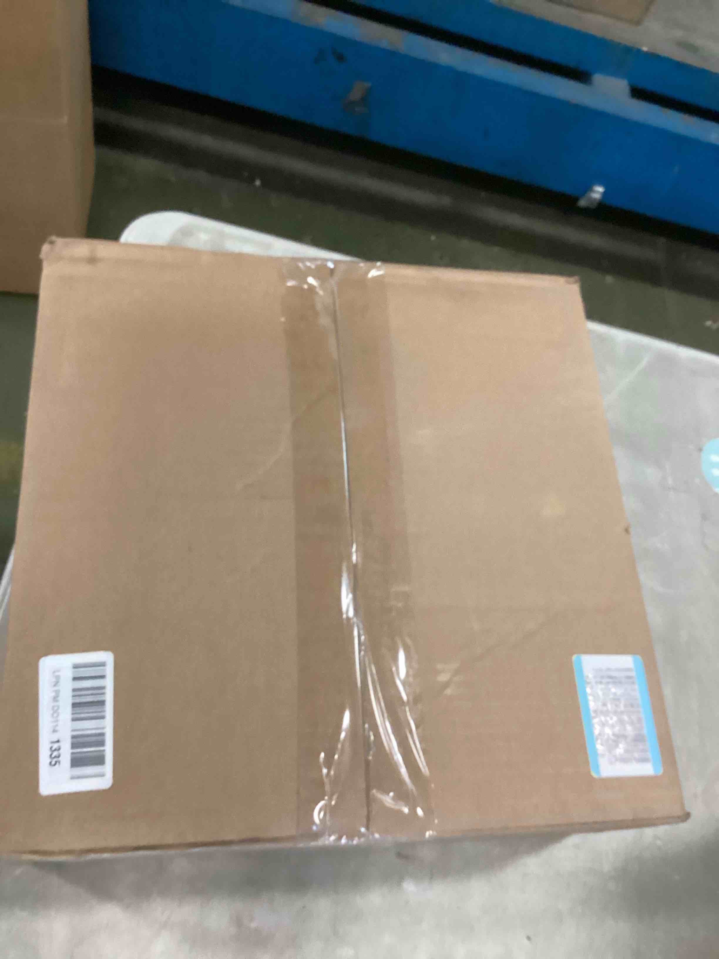 https://s3.amazonaws.com/lotting-images-prod/bidfta/PNK2236030_1742567525783.jpeg