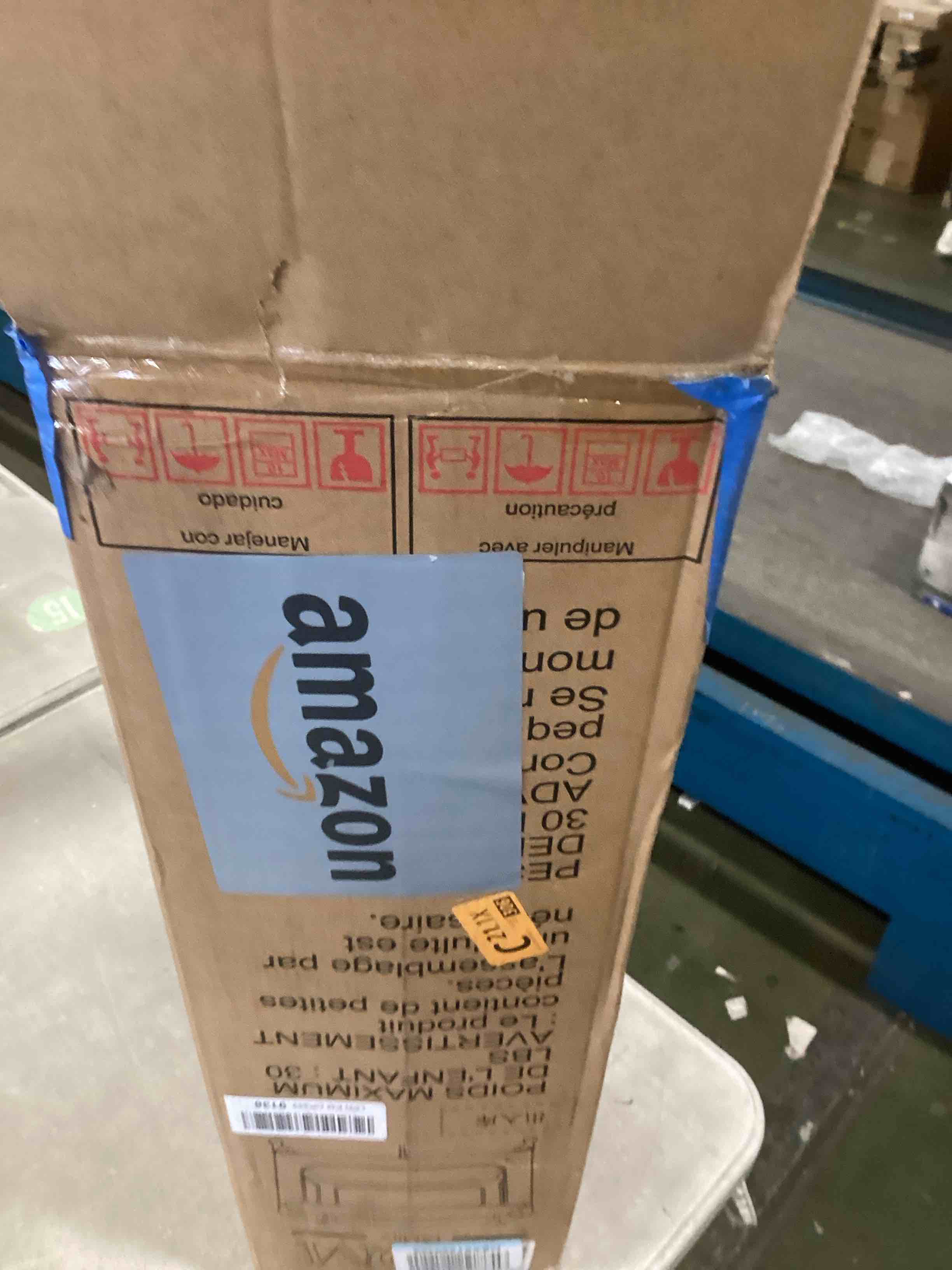 https://s3.amazonaws.com/lotting-images-prod/bidfta/PNK2236902_1742997182328.jpeg