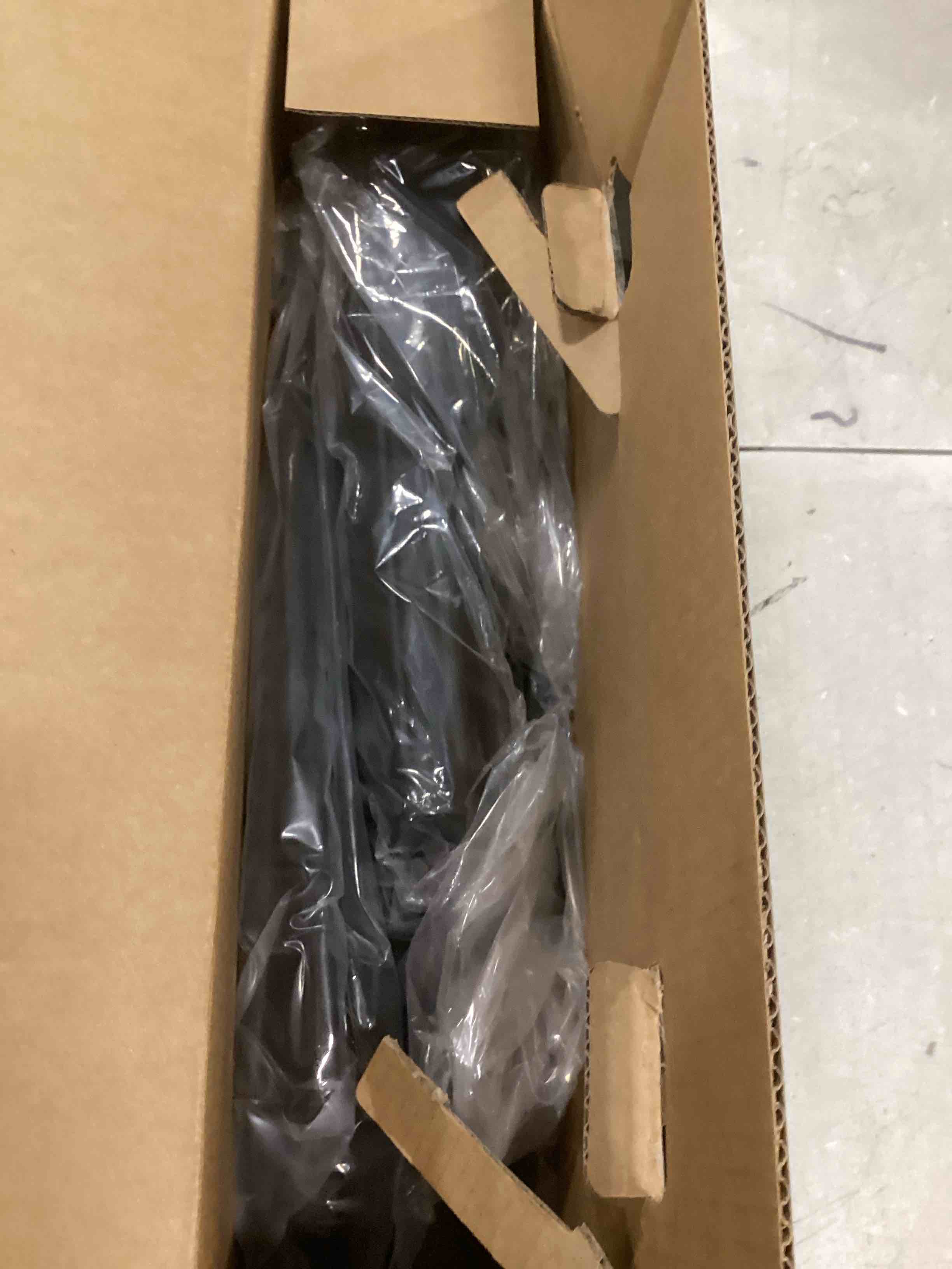 https://s3.amazonaws.com/lotting-images-prod/bidfta/PNK2237440_1743163566889.jpeg