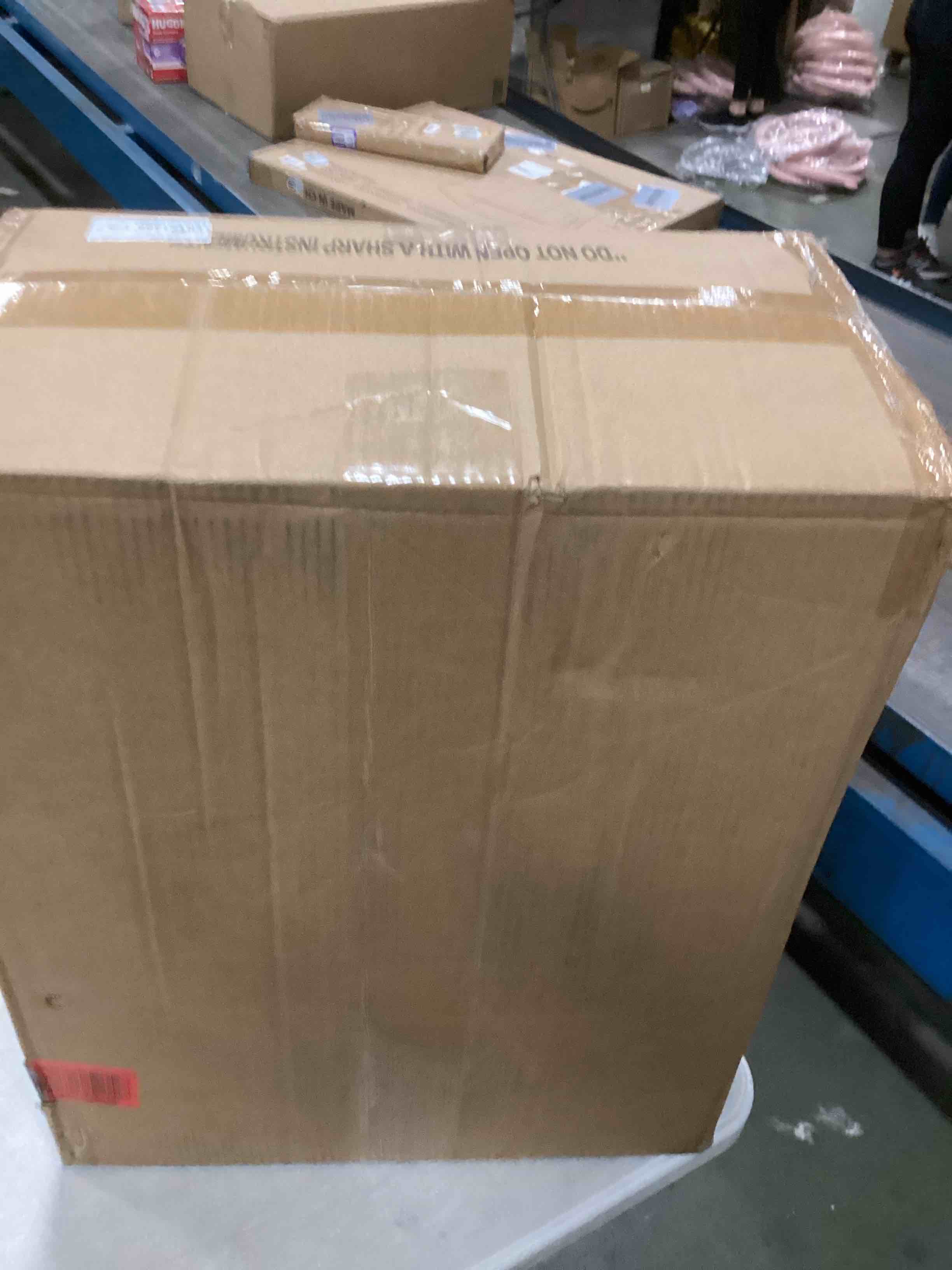 https://s3.amazonaws.com/lotting-images-prod/bidfta/PNK2237477_1743166351013.jpeg