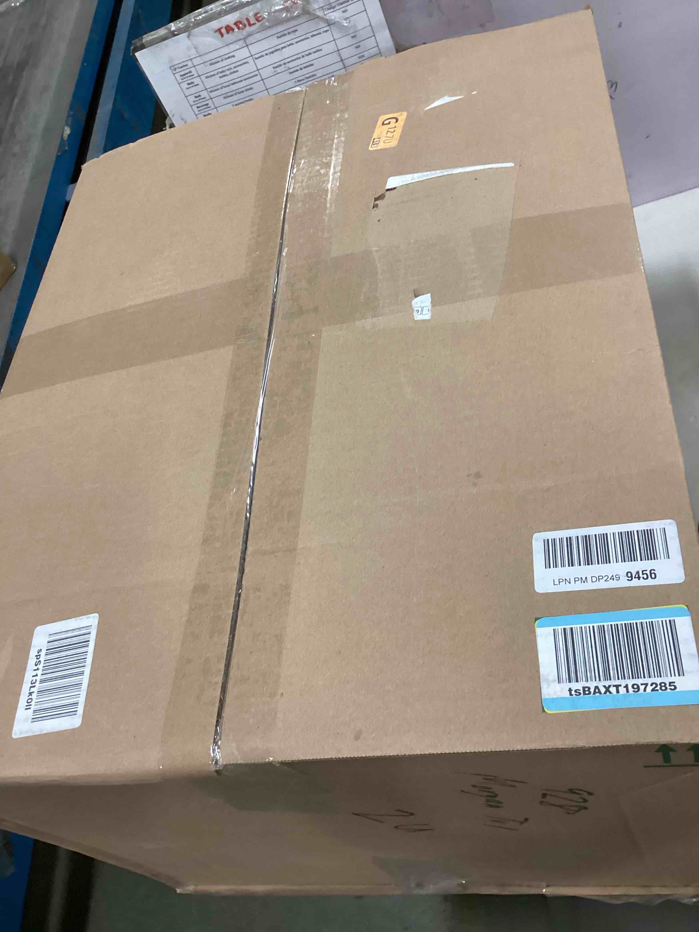https://s3.amazonaws.com/lotting-images-prod/bidfta/PNK2237759_1743424346477.jpeg