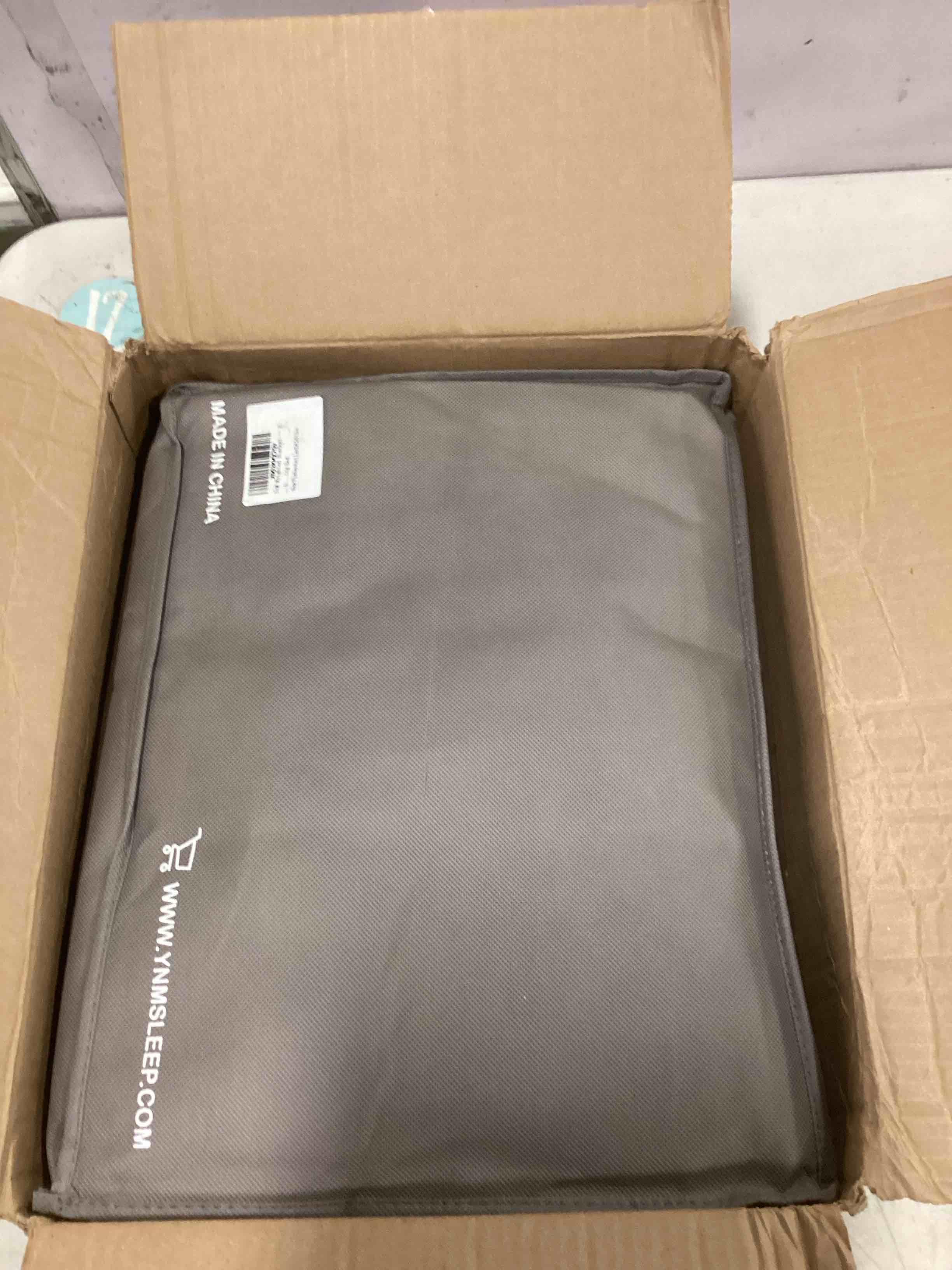 https://s3.amazonaws.com/lotting-images-prod/bidfta/PNK2237781_1743425722763.jpeg