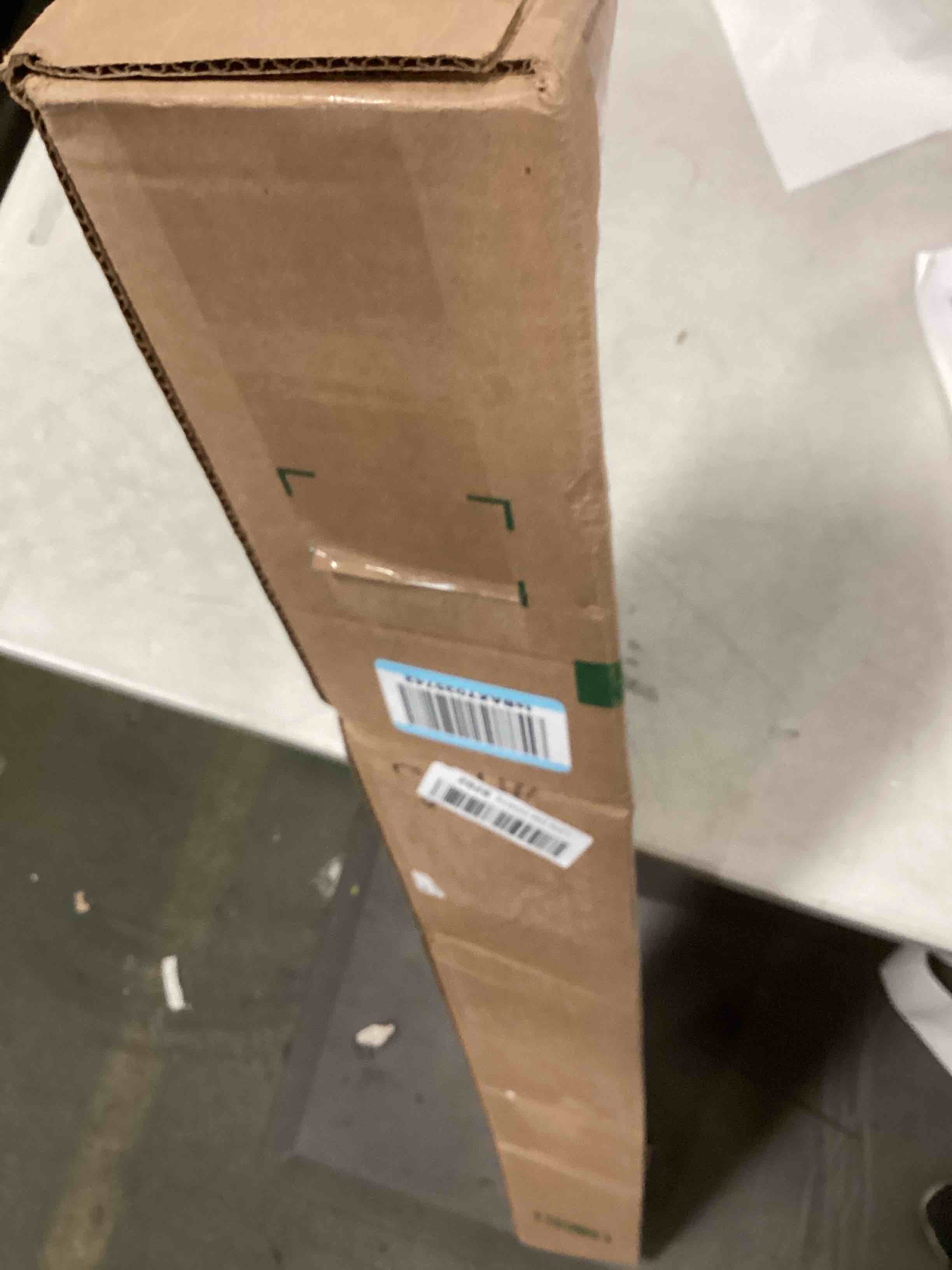 https://s3.amazonaws.com/lotting-images-prod/bidfta/PNK2237820_1743428251532.jpeg