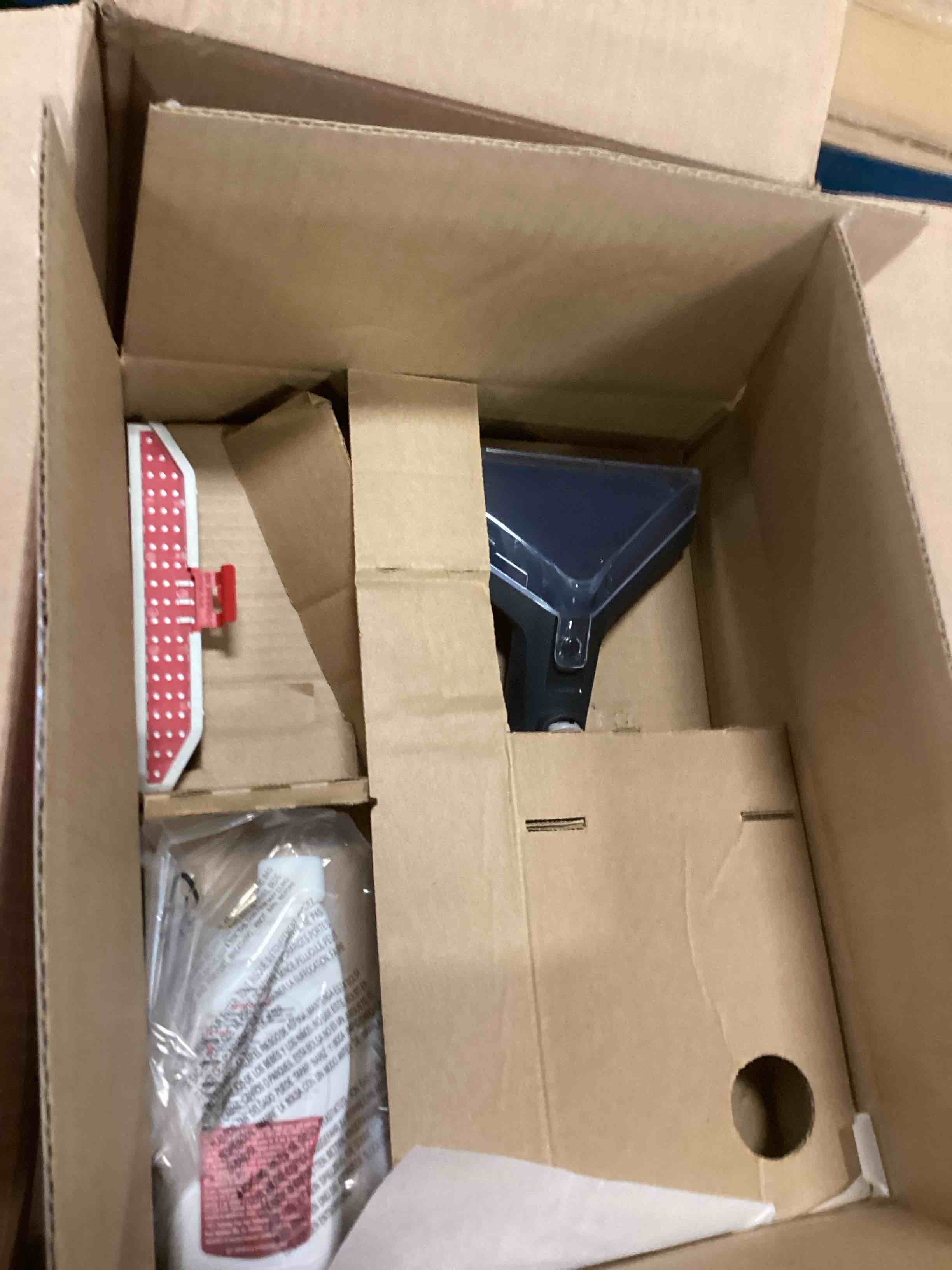 https://s3.amazonaws.com/lotting-images-prod/bidfta/PNK2237902_1743435292473.jpeg